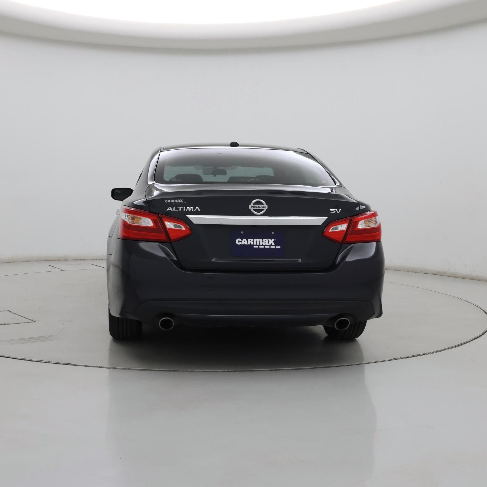 Thumbnail: 2017 Nissan Altima - 6