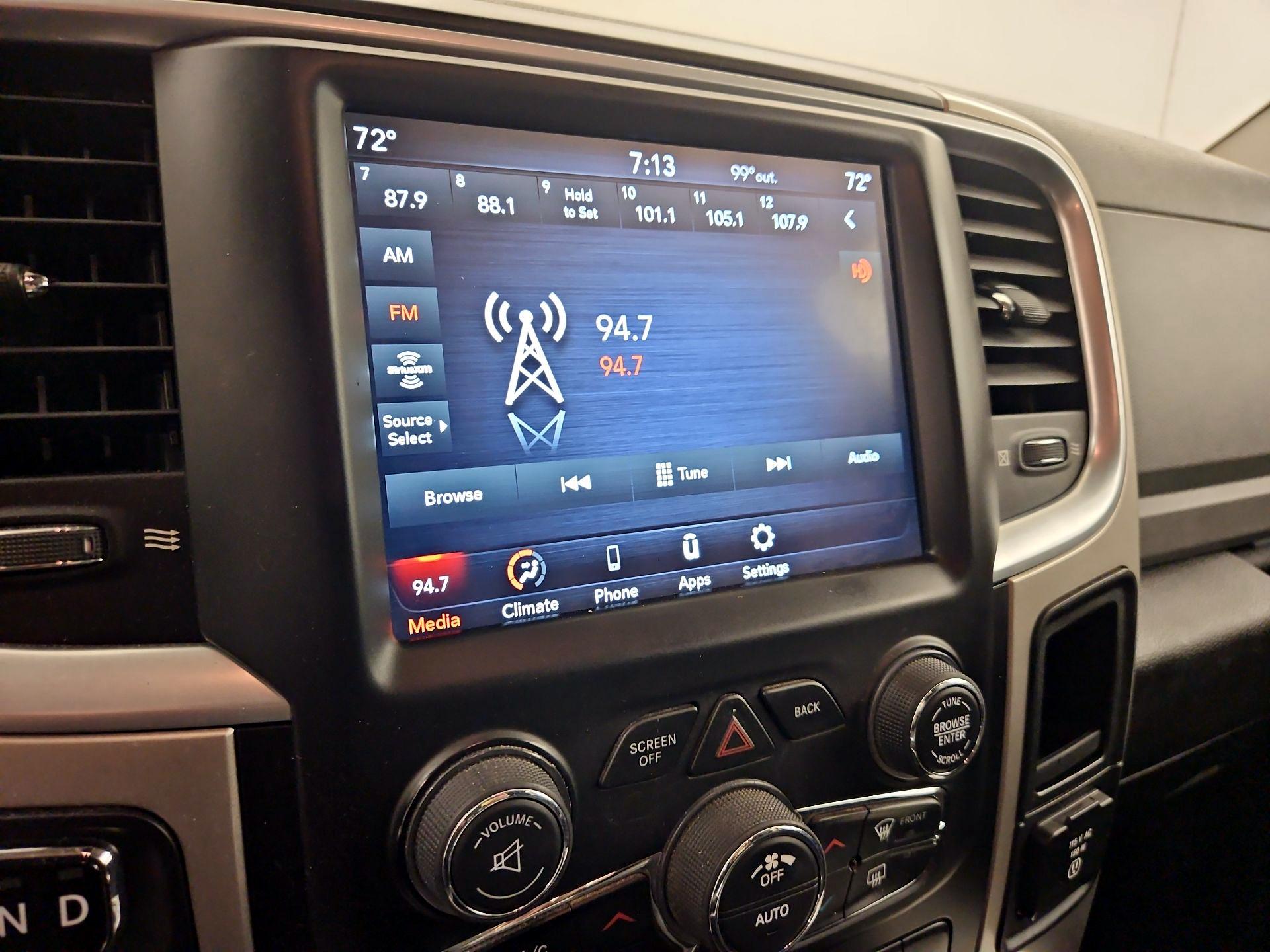 Thumbnail: 2019 RAM 1500 Classic - 15