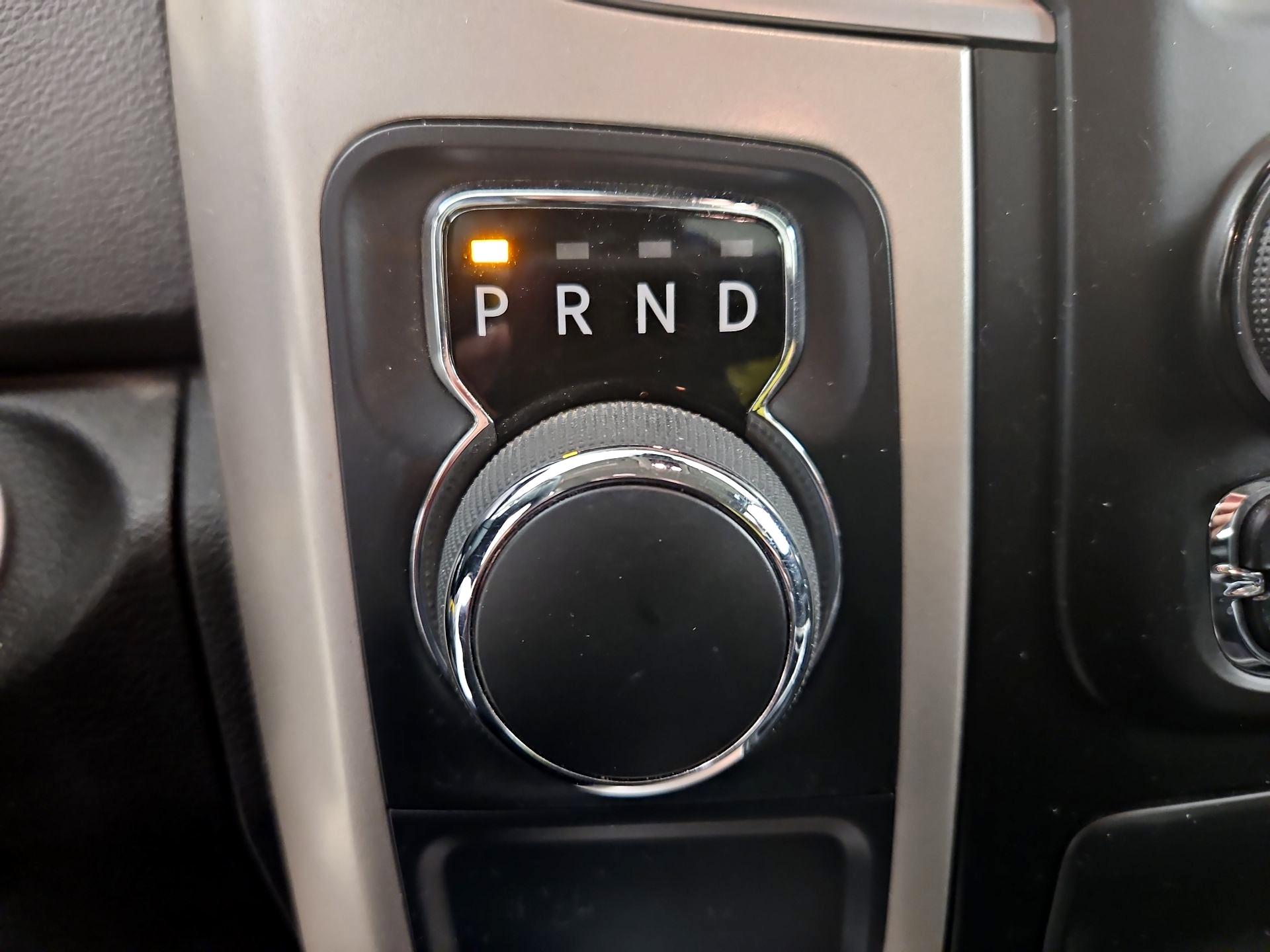 Thumbnail: 2019 RAM 1500 Classic - 17