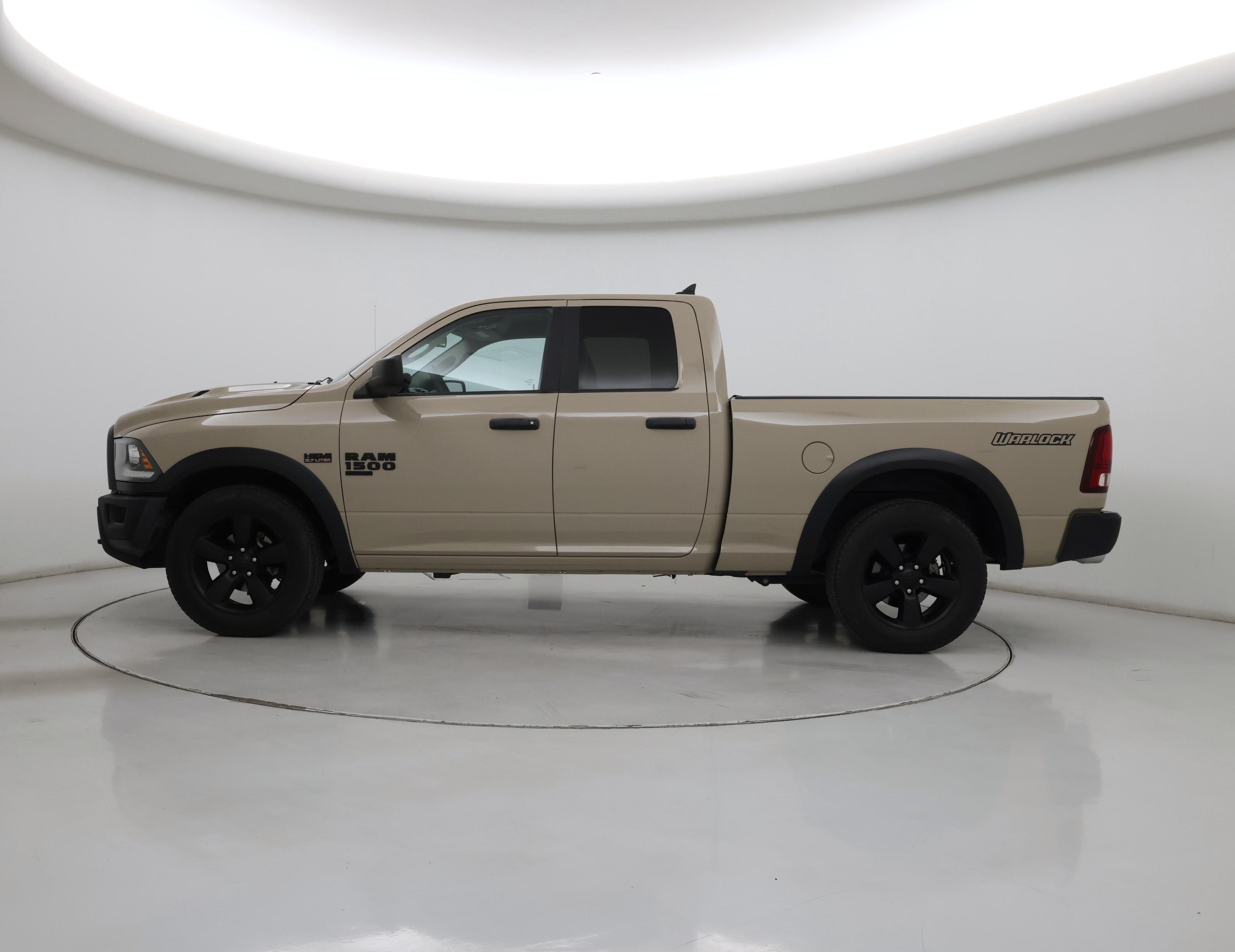 Thumbnail: 2019 RAM 1500 Classic - 3