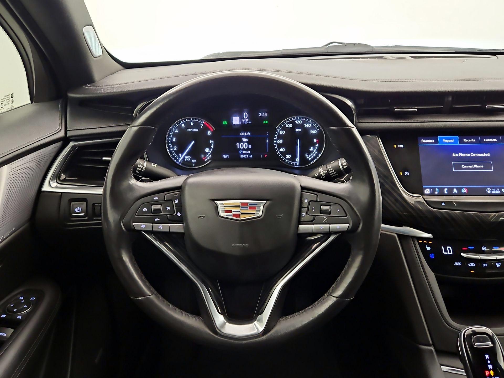 Thumbnail: 2022 Cadillac XT6 - 10