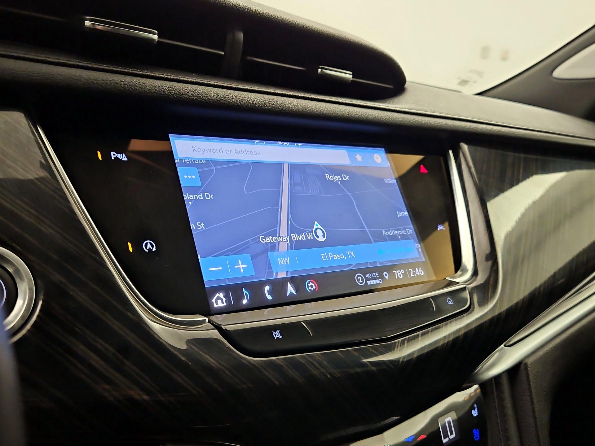 Thumbnail: 2022 Cadillac XT6 - 14