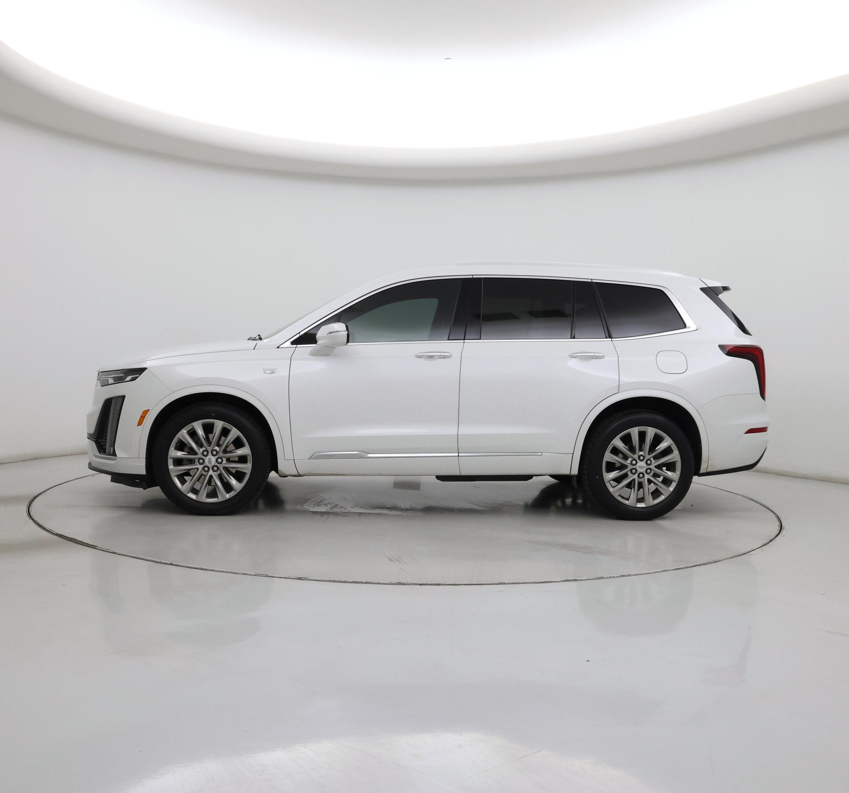 Thumbnail: 2022 Cadillac XT6 - 3