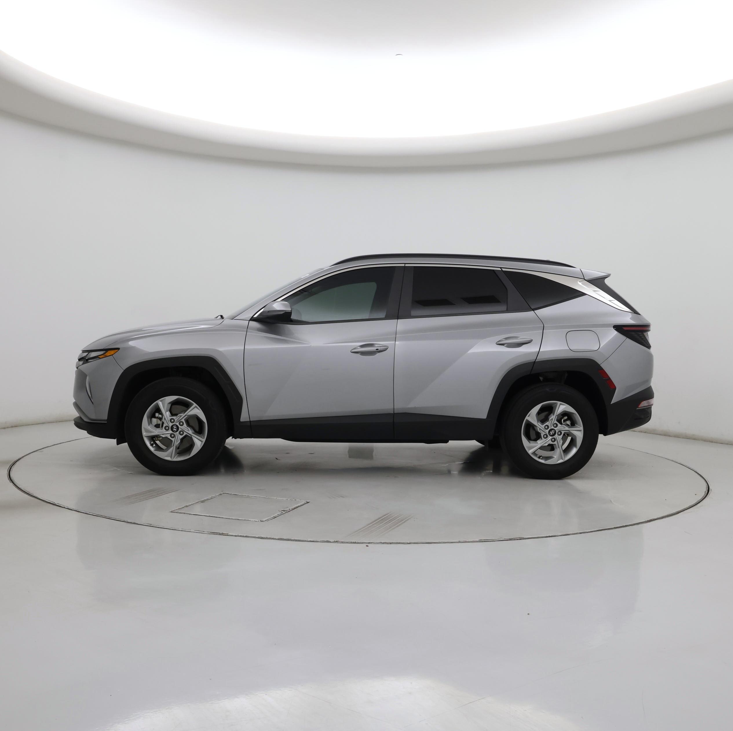 Thumbnail: 2022 Hyundai Tucson - 3