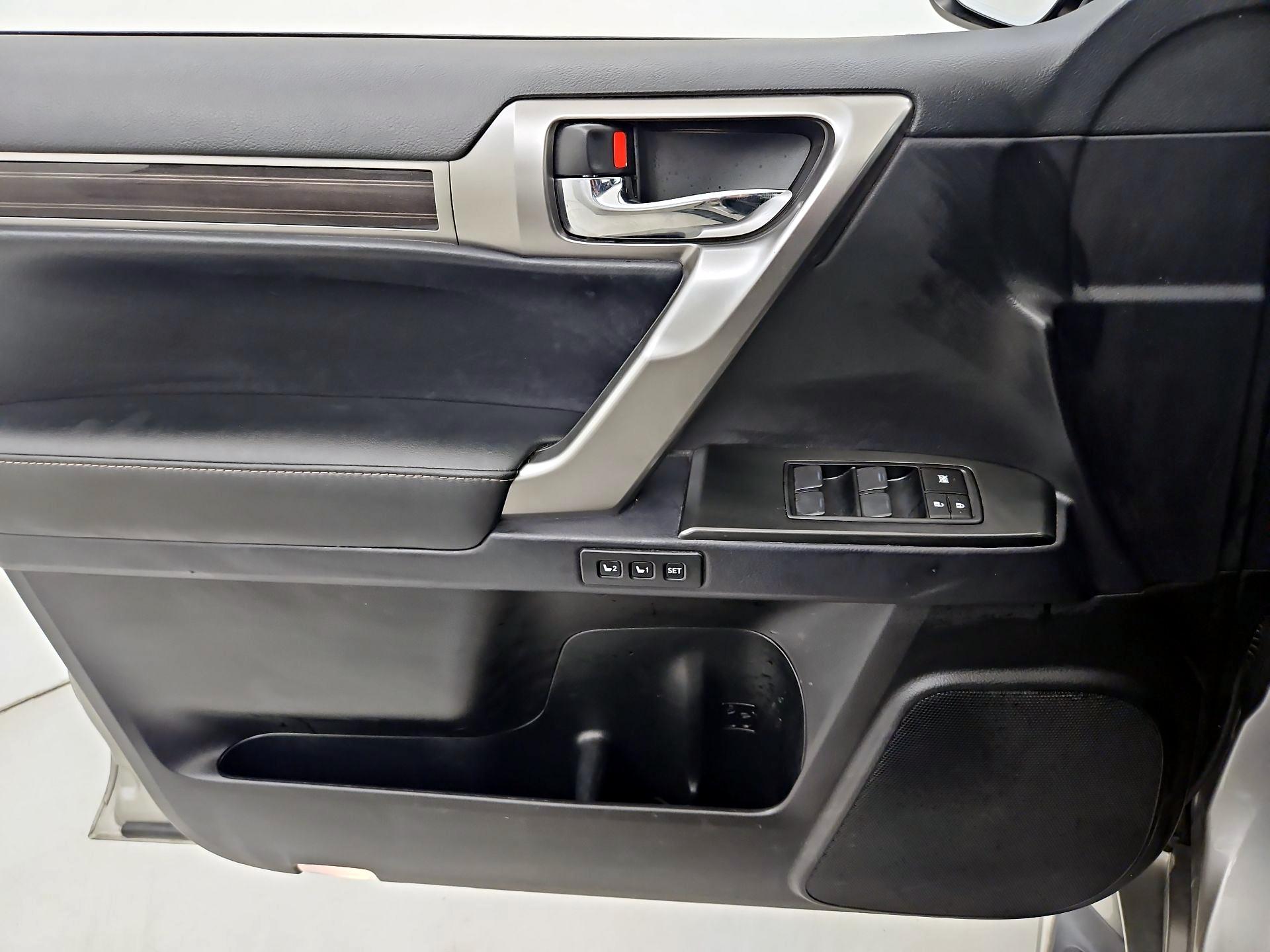 Thumbnail: 2022 Lexus GX - 12