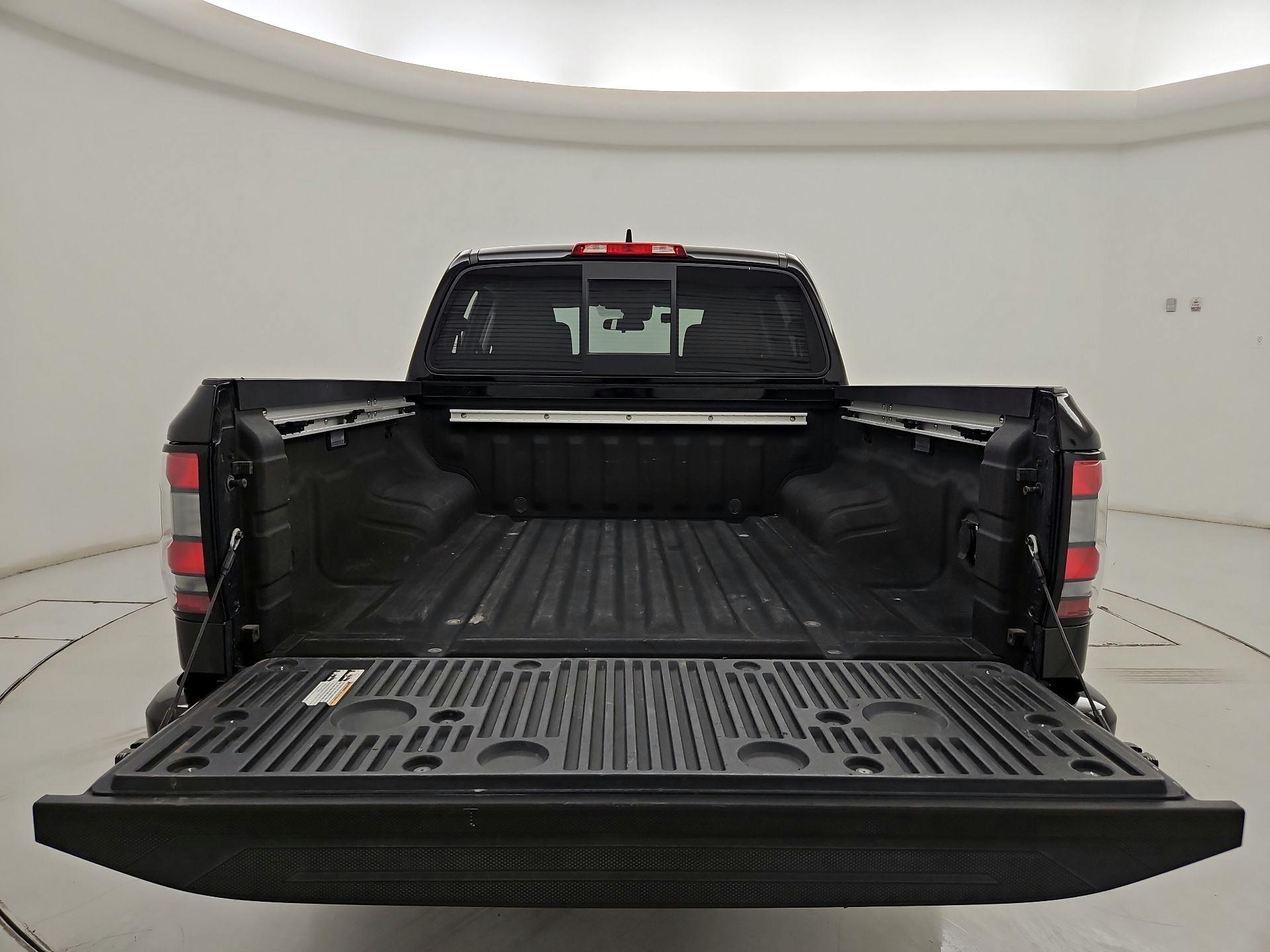 Thumbnail: 2022 Nissan Frontier - 20