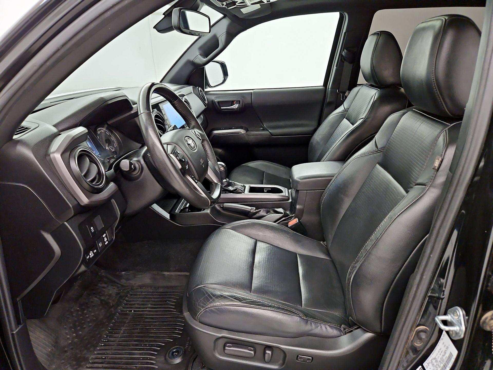 Thumbnail: 2021 Toyota Tacoma - 11