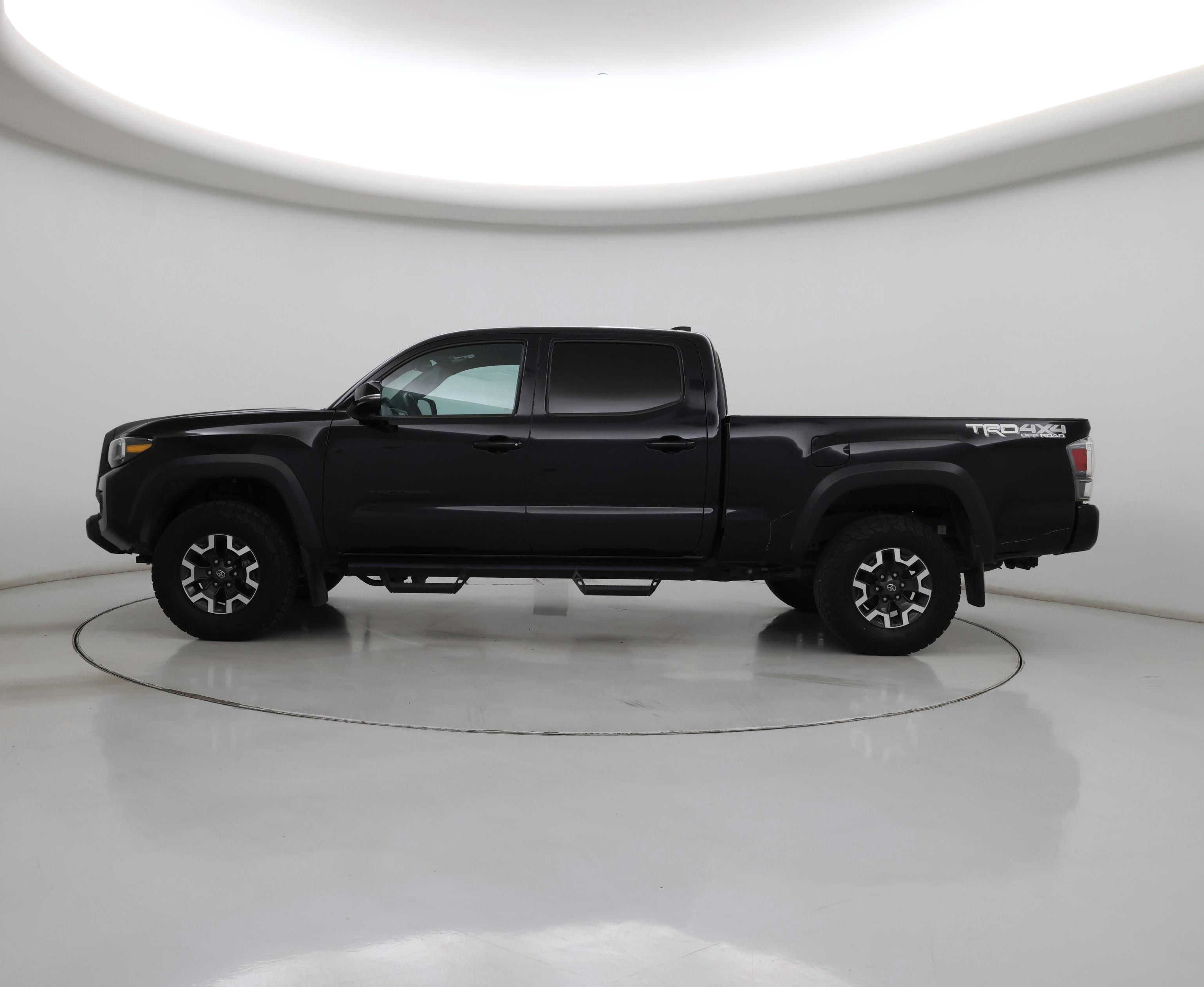 Thumbnail: 2021 Toyota Tacoma - 3