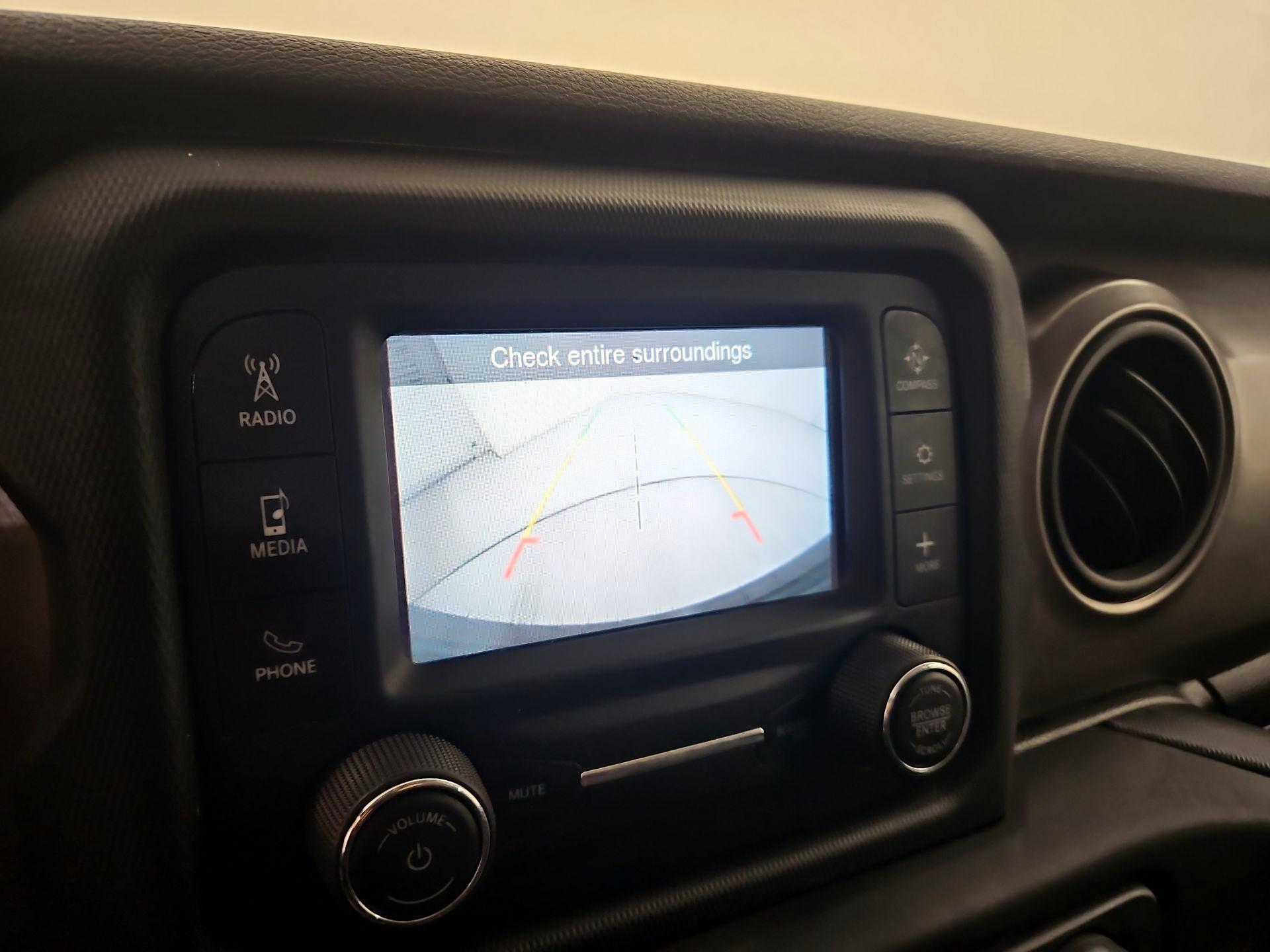 Thumbnail: 2021 Jeep Wrangler - 14