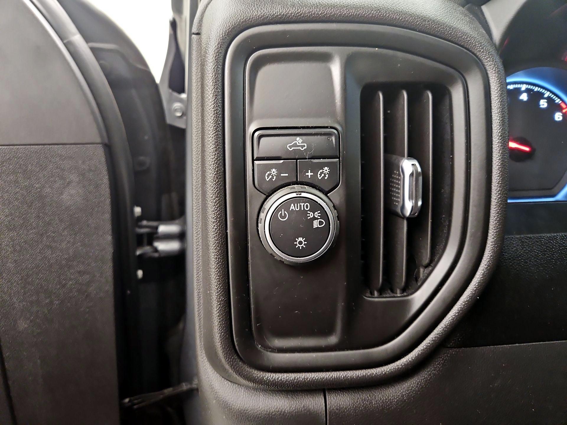 Thumbnail: 2021 Chevrolet Silverado 1500 - 13