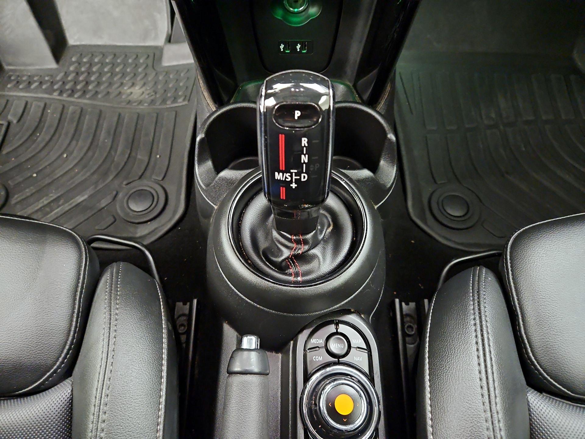 Thumbnail: 2020 MINI Cooper Hardtop - 18