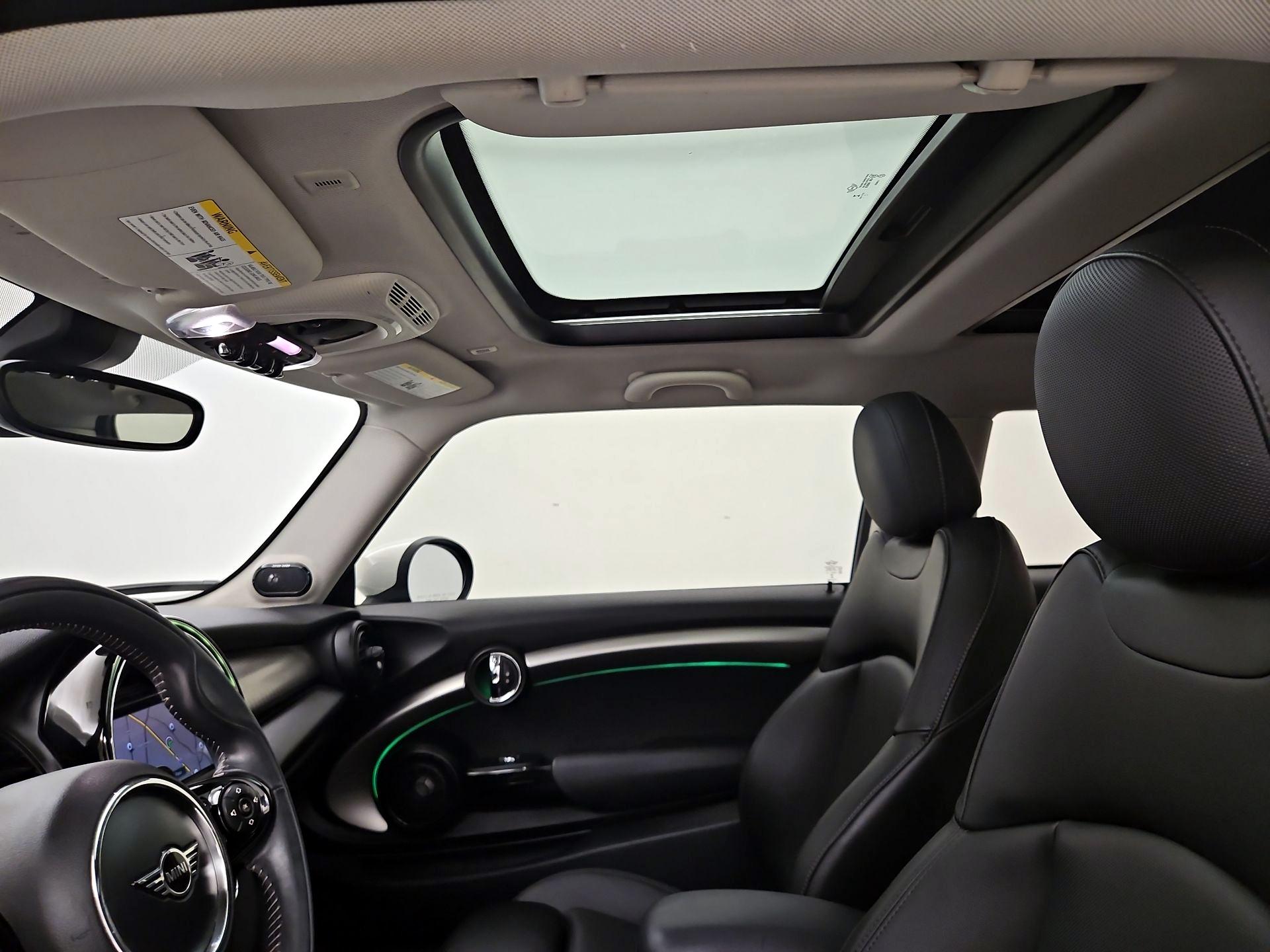 Thumbnail: 2020 MINI Cooper Hardtop - 20