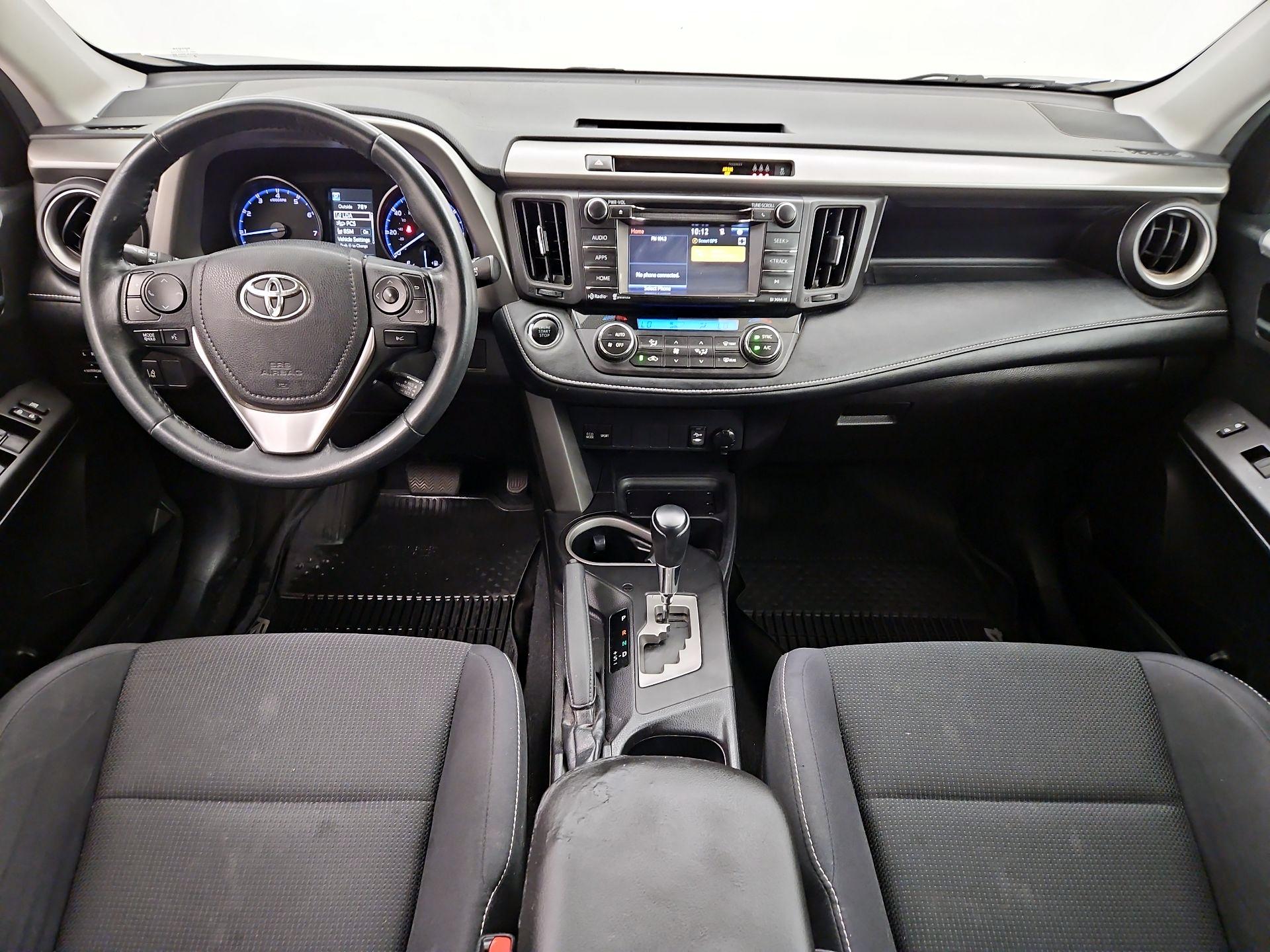 Thumbnail: 2018 Toyota RAV4 - 9