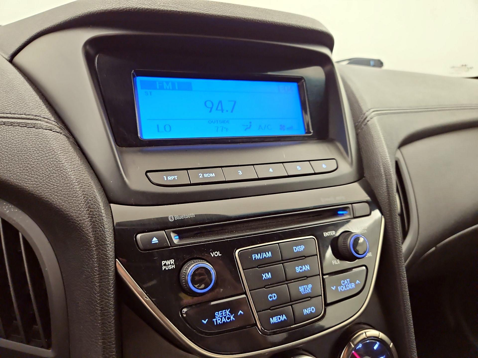 Thumbnail: 2014 Hyundai Genesis - 14