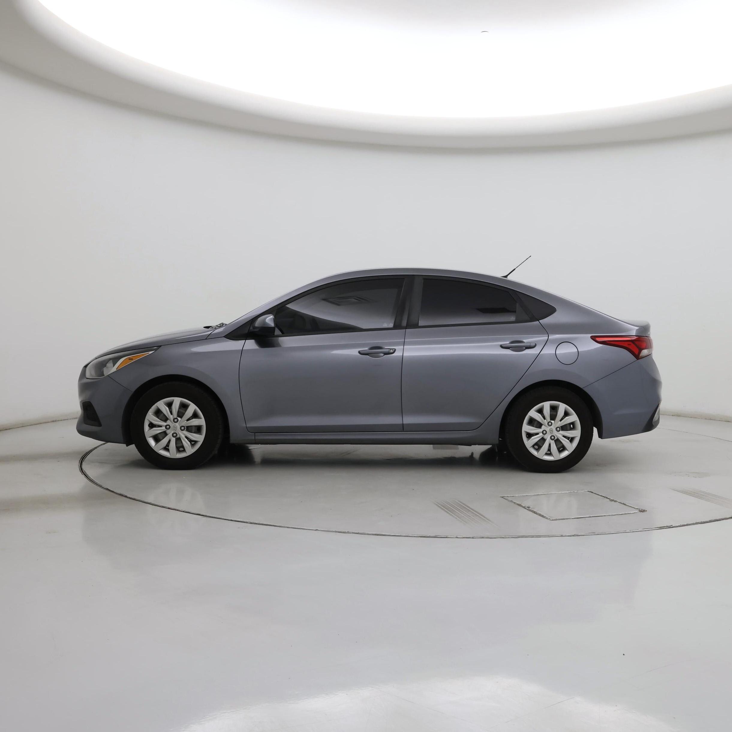 Thumbnail: 2018 Hyundai Accent - 3
