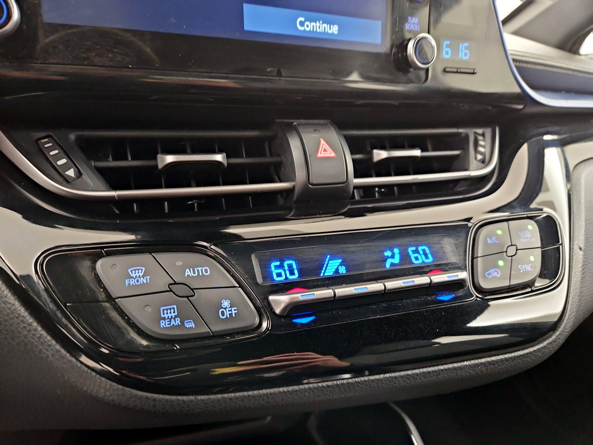 Thumbnail: 2019 Toyota C-HR - 16