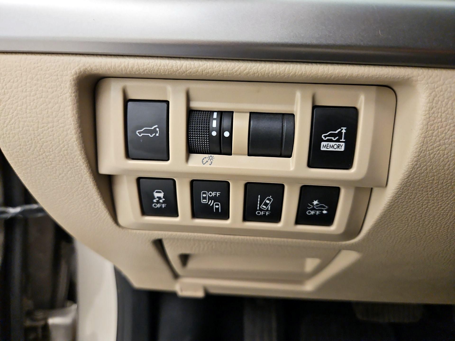 Thumbnail: 2018 Subaru Outback - 13