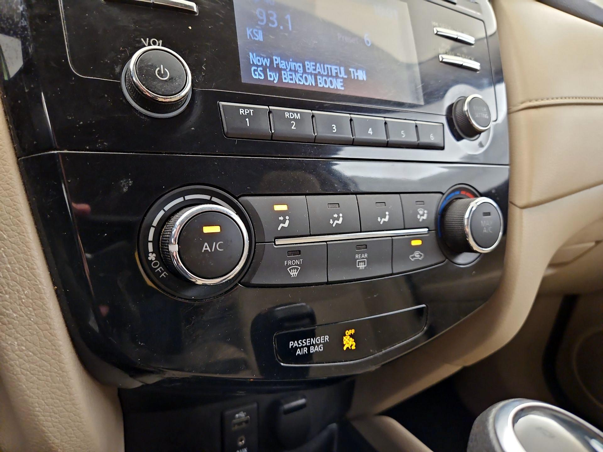 Thumbnail: 2017 Nissan Rogue - 16