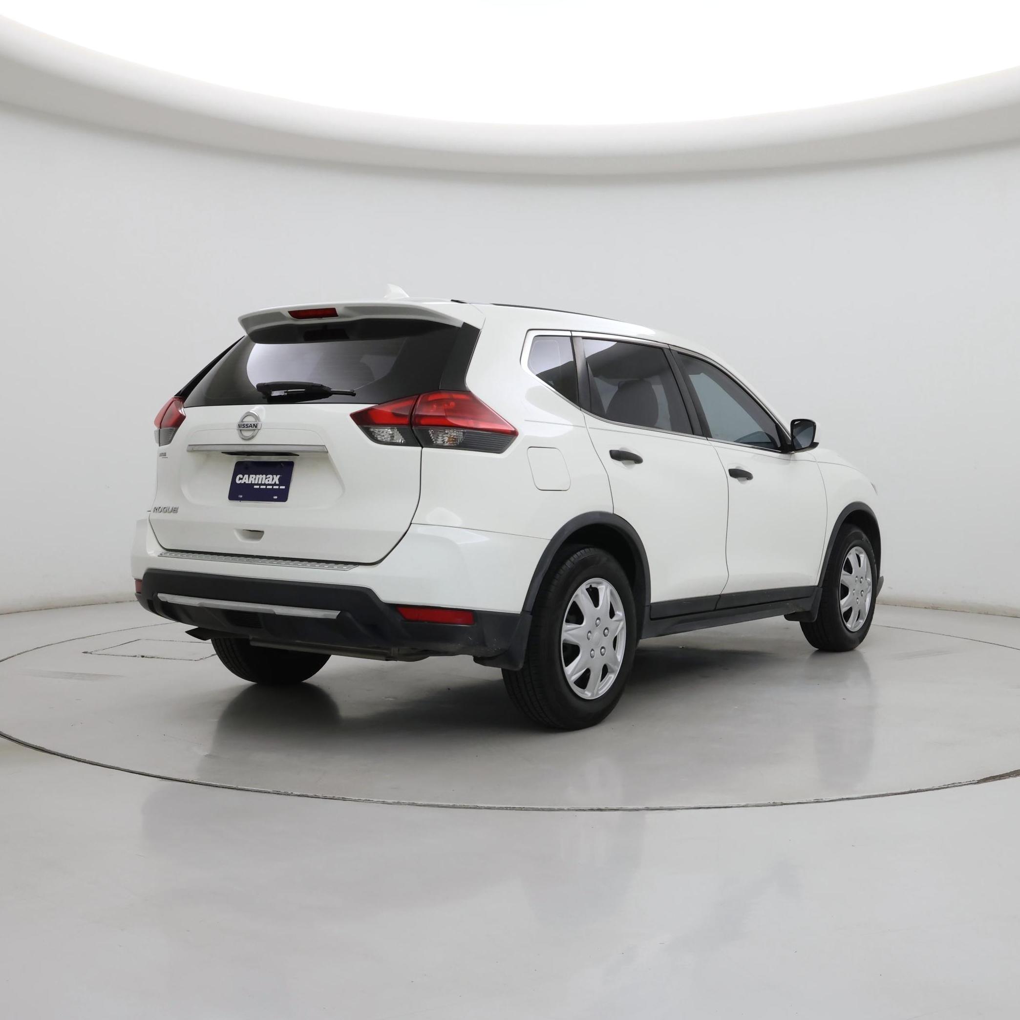 Thumbnail: 2017 Nissan Rogue - 8