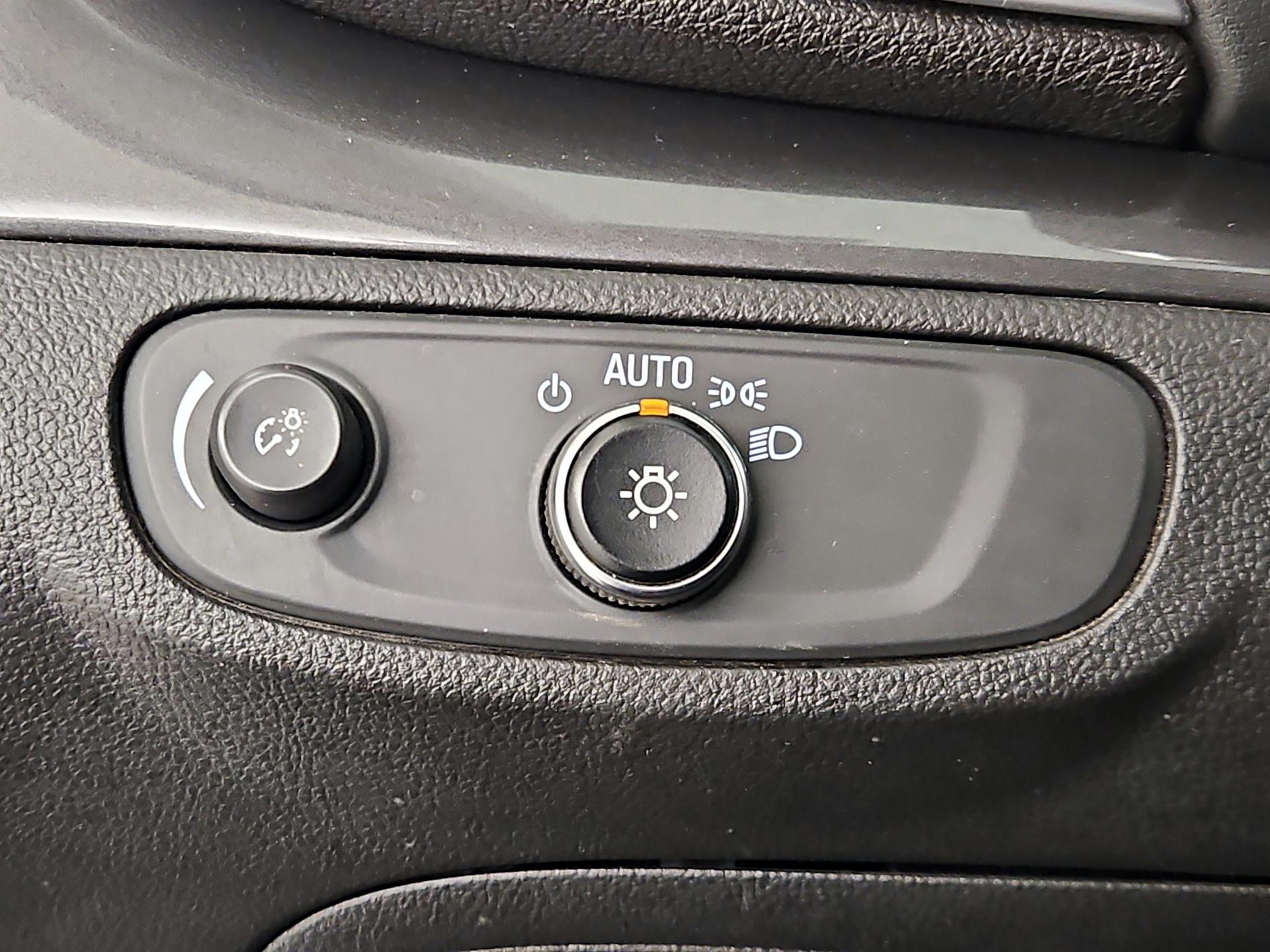 Thumbnail: 2020 Buick Encore - 13