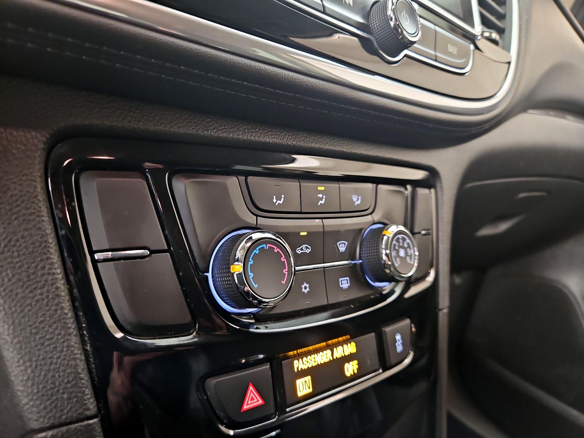 Thumbnail: 2020 Buick Encore - 16