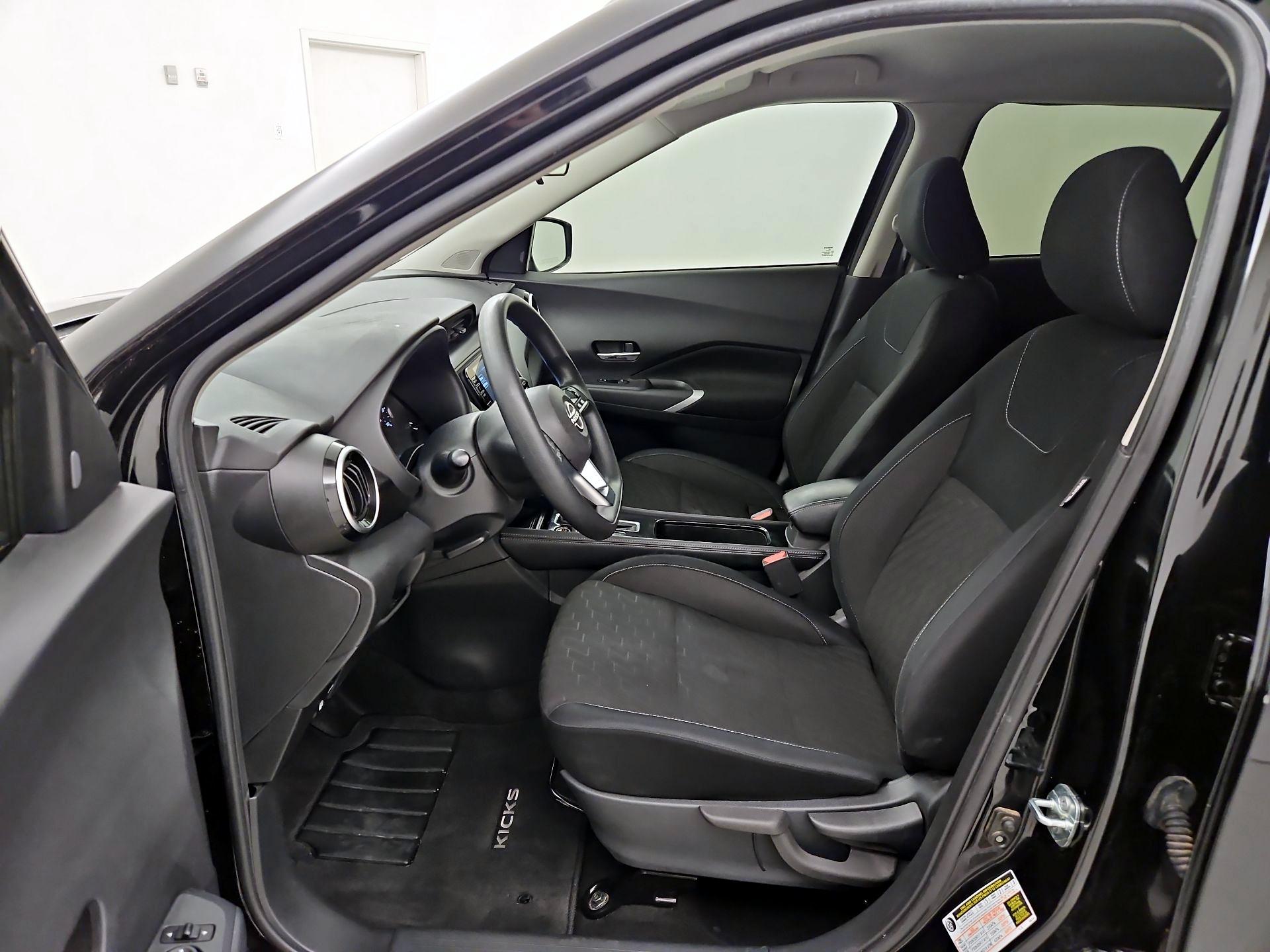 Thumbnail: 2023 Nissan Kicks - 11