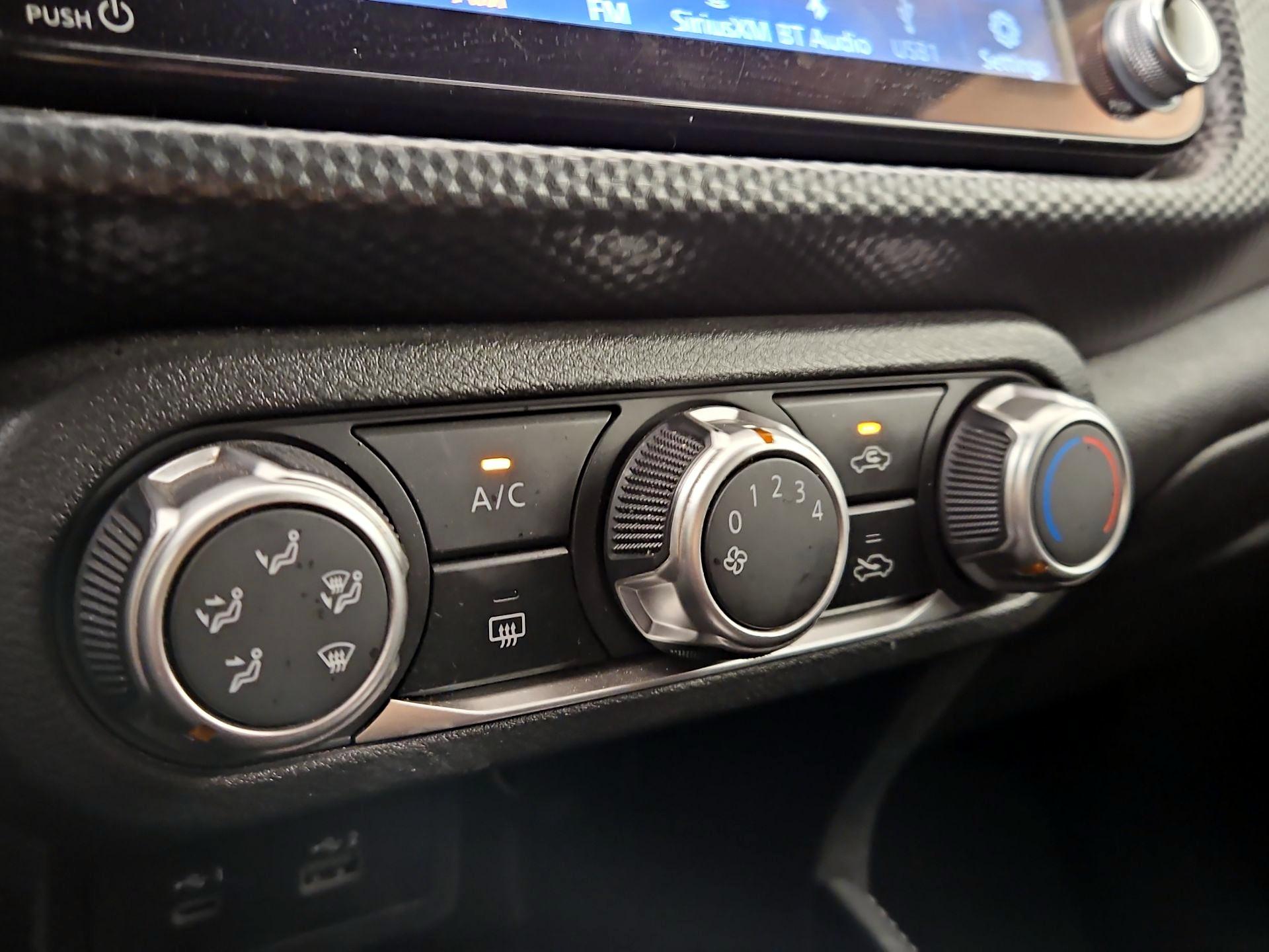 Thumbnail: 2023 Nissan Kicks - 15