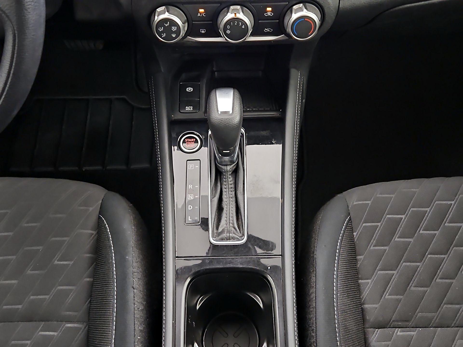 Thumbnail: 2023 Nissan Kicks - 16