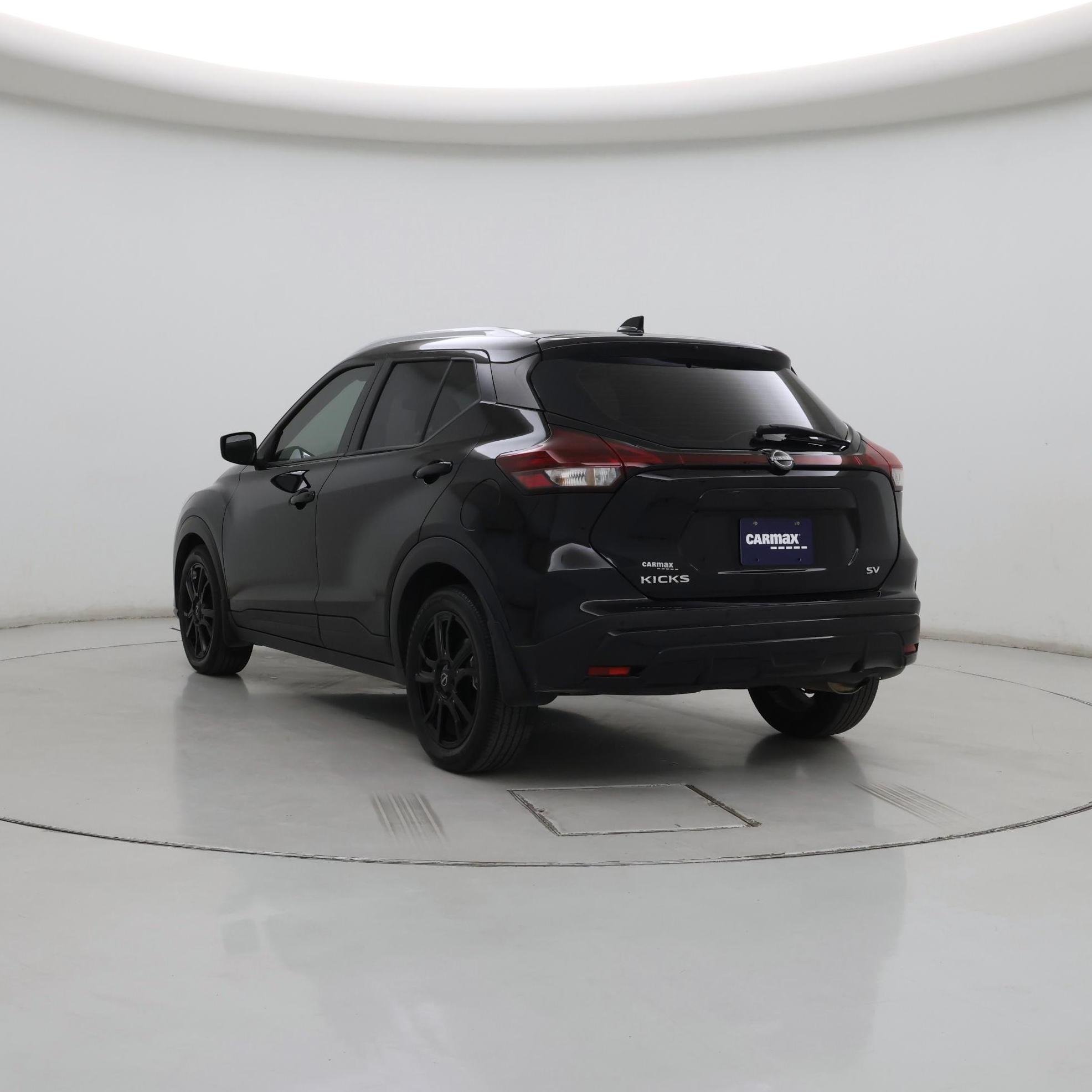 Thumbnail: 2023 Nissan Kicks - 2