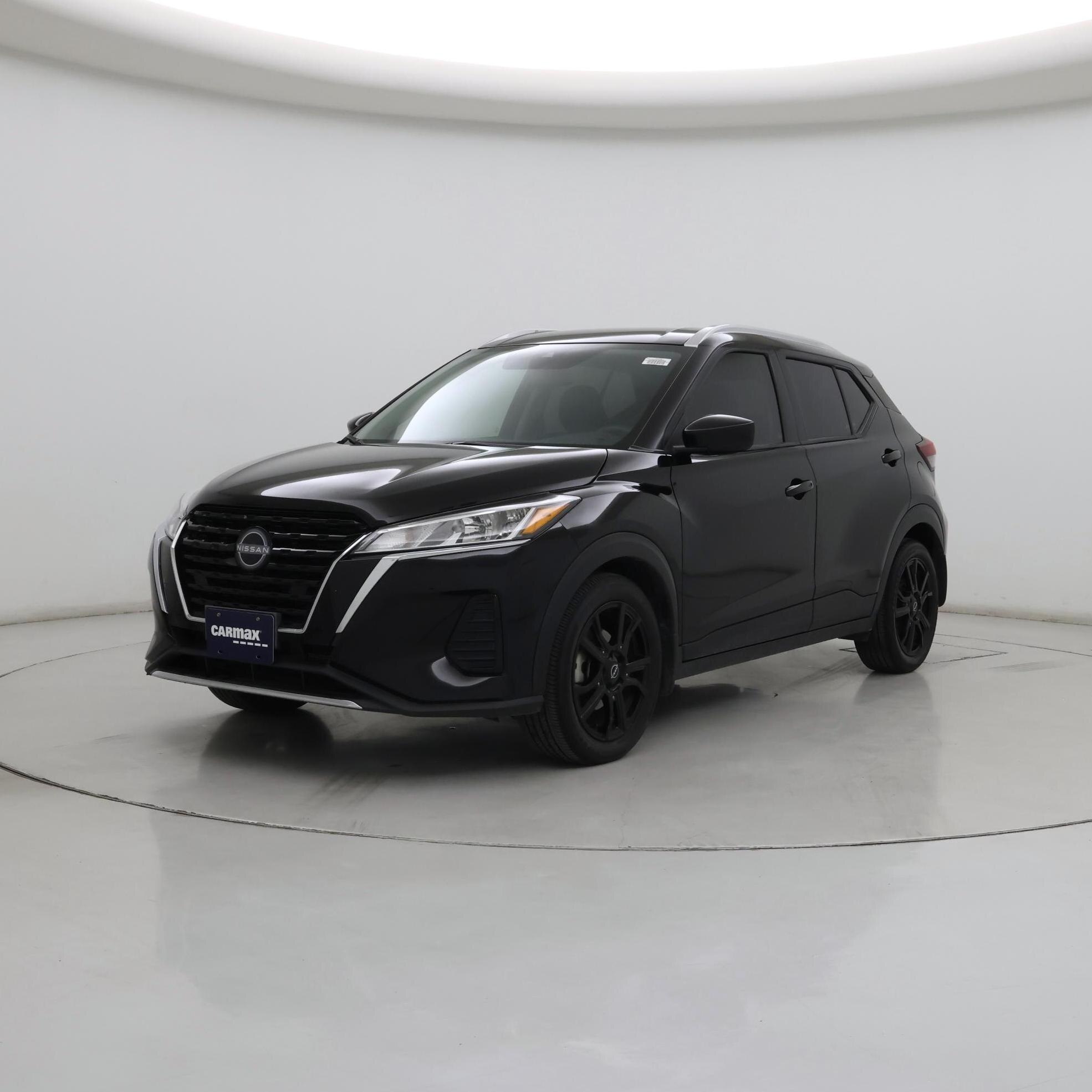 Thumbnail: 2023 Nissan Kicks - 4