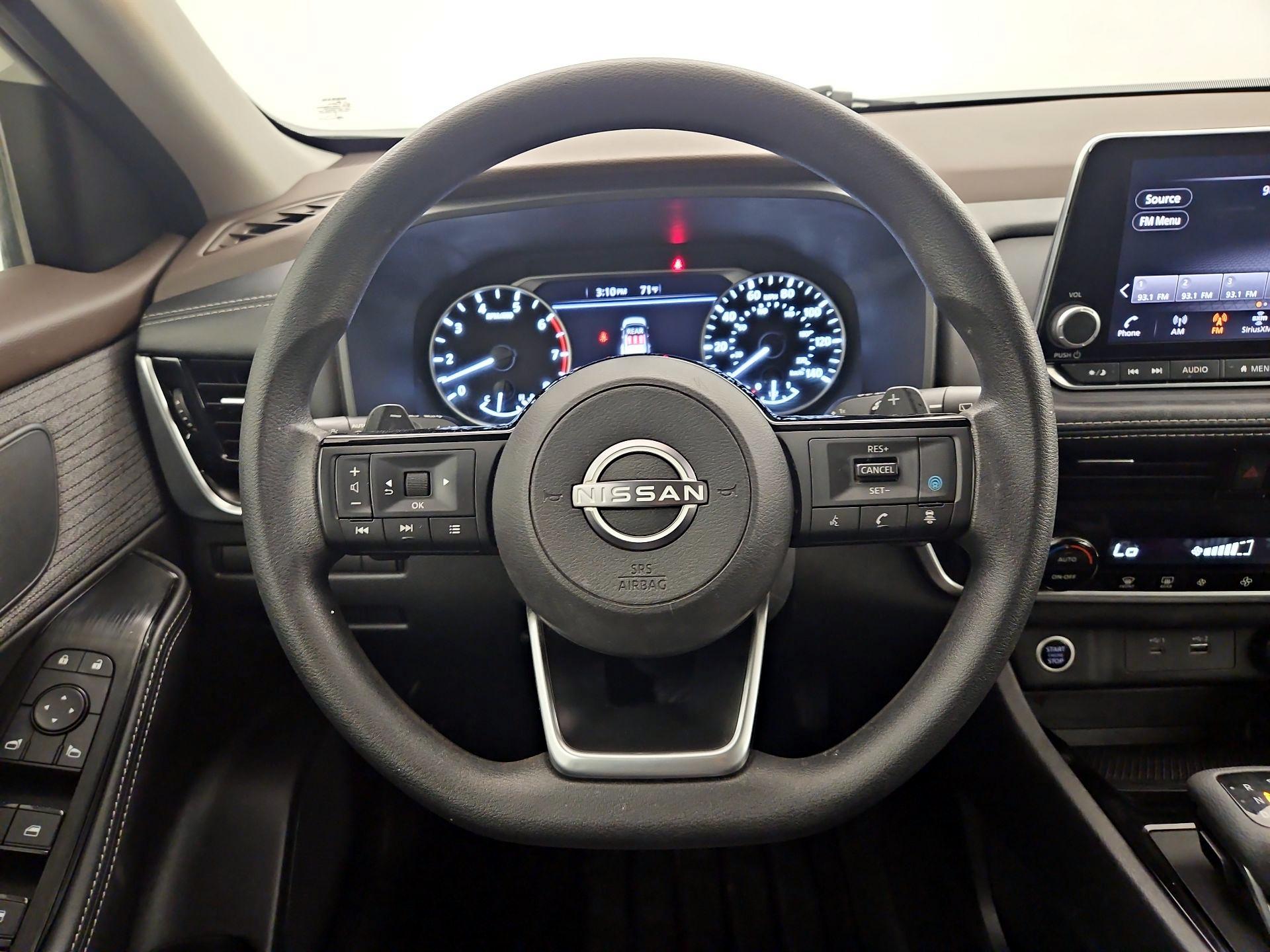 Thumbnail: 2023 Nissan Rogue - 10