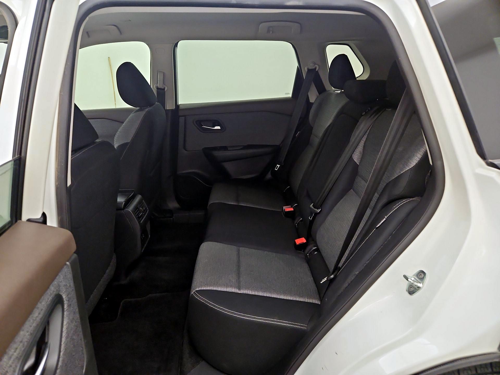 Thumbnail: 2023 Nissan Rogue - 18