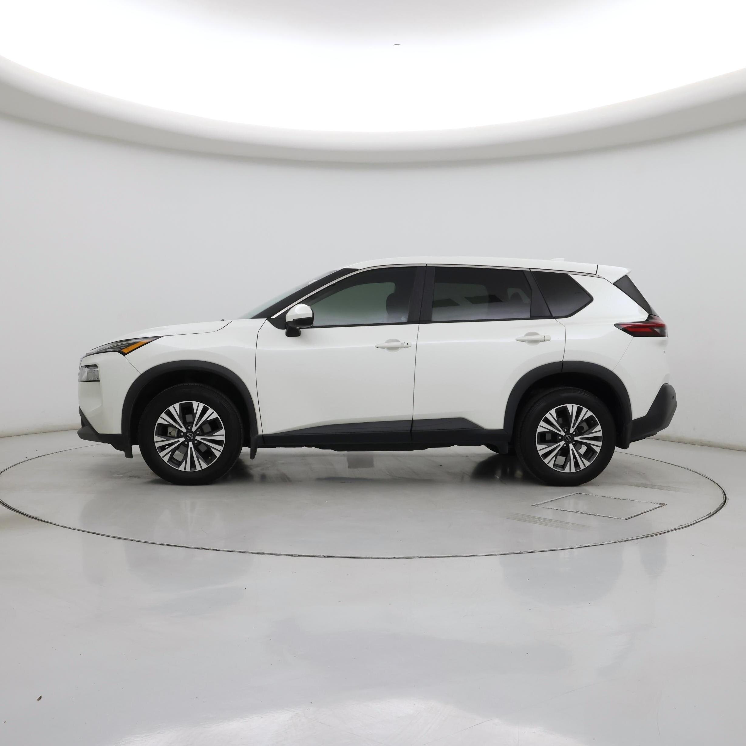 Thumbnail: 2023 Nissan Rogue - 3