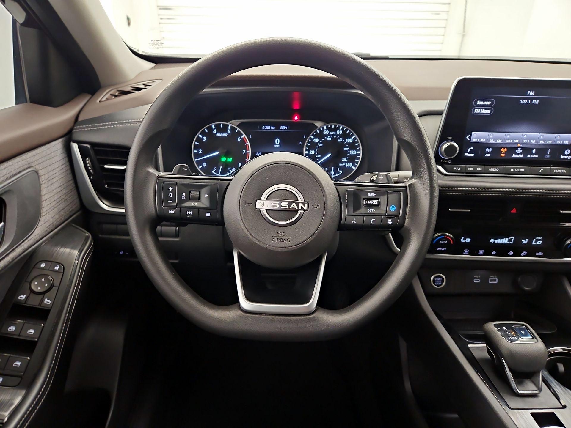 Thumbnail: 2022 Nissan Rogue - 10