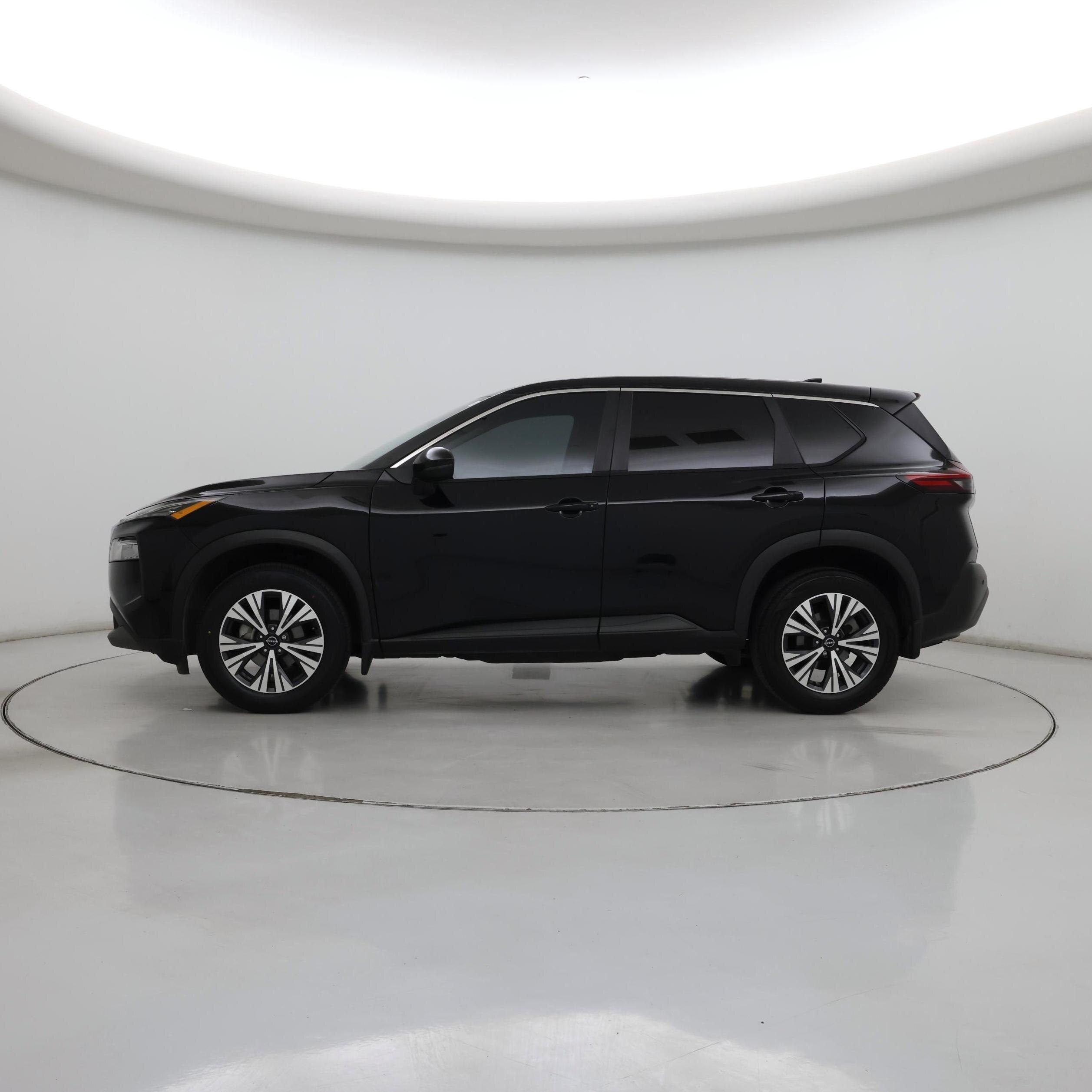 Thumbnail: 2022 Nissan Rogue - 3