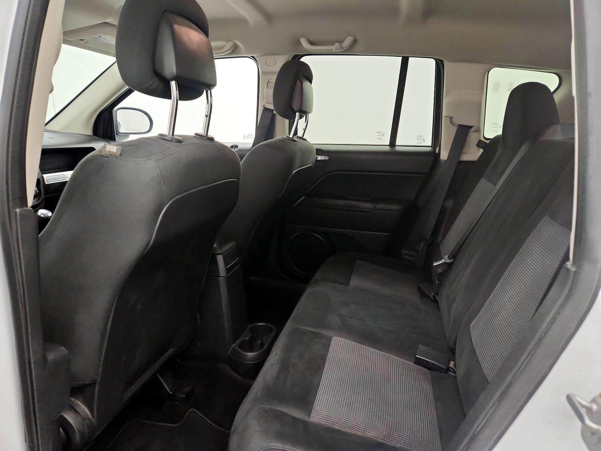 Thumbnail: 2015 Jeep Compass - 17