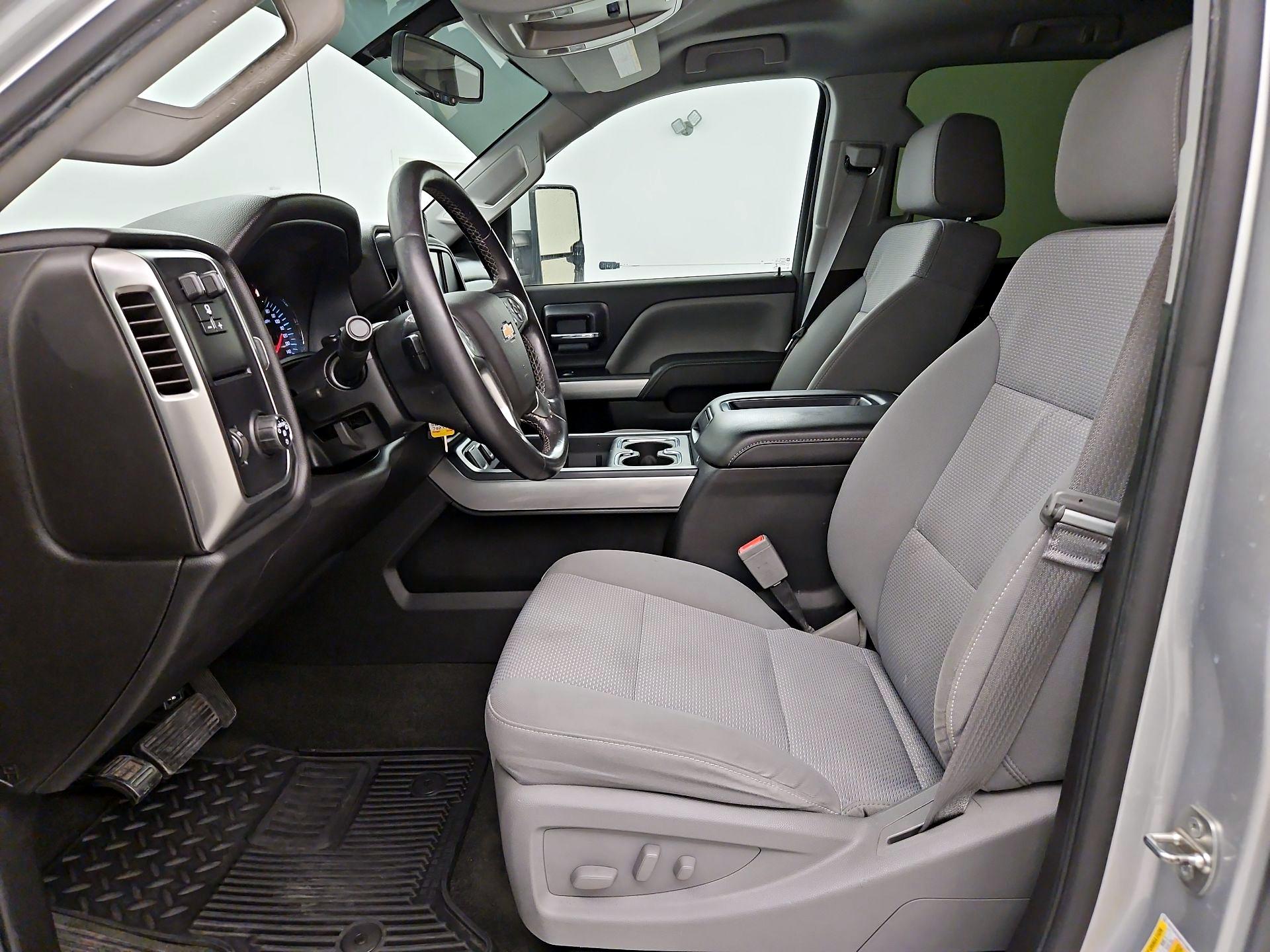 Thumbnail: 2015 Chevrolet Silverado 2500 - 11