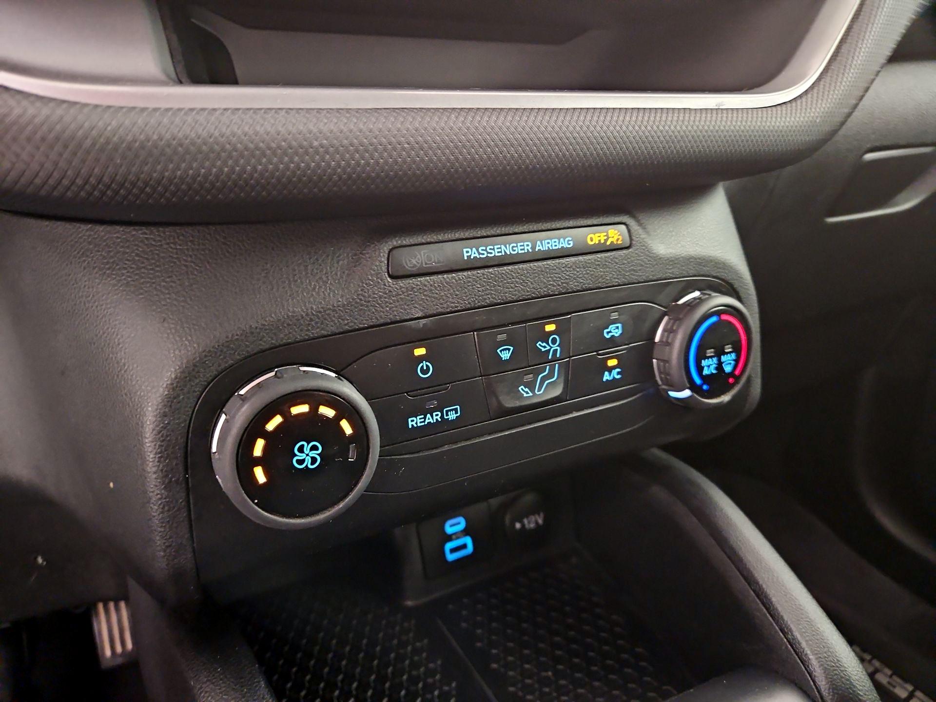 Thumbnail: 2021 Ford Bronco Sport - 16