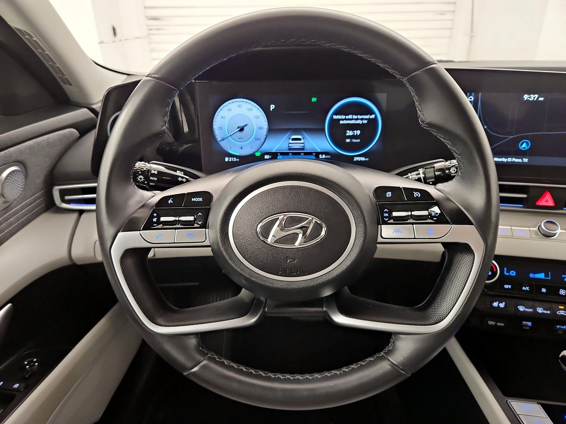 Thumbnail: 2023 Hyundai Elantra - 10