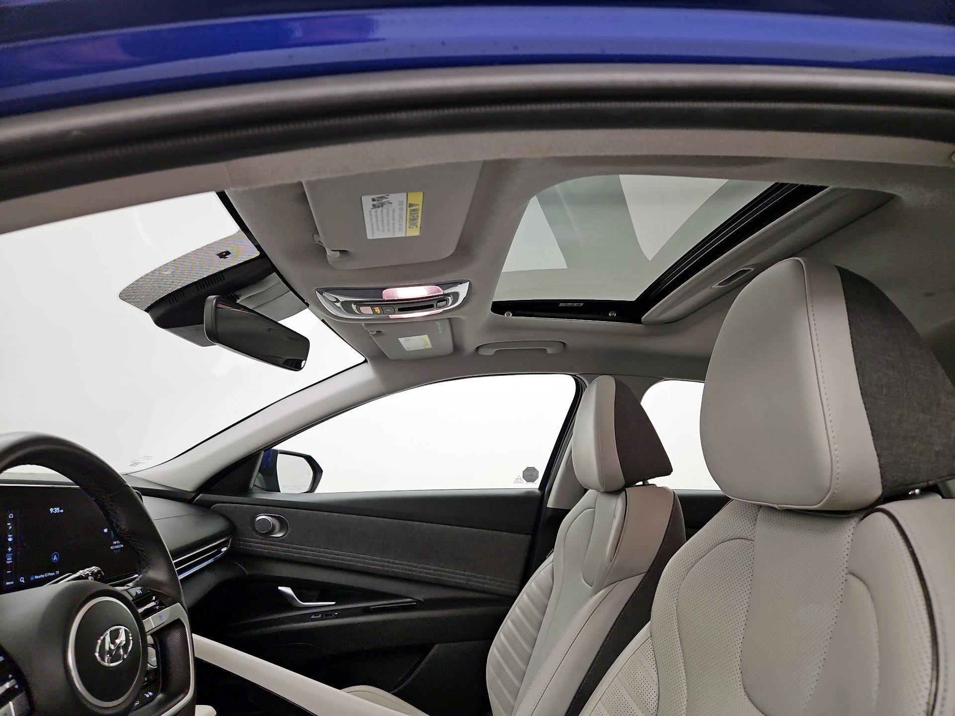 Thumbnail: 2023 Hyundai Elantra - 20