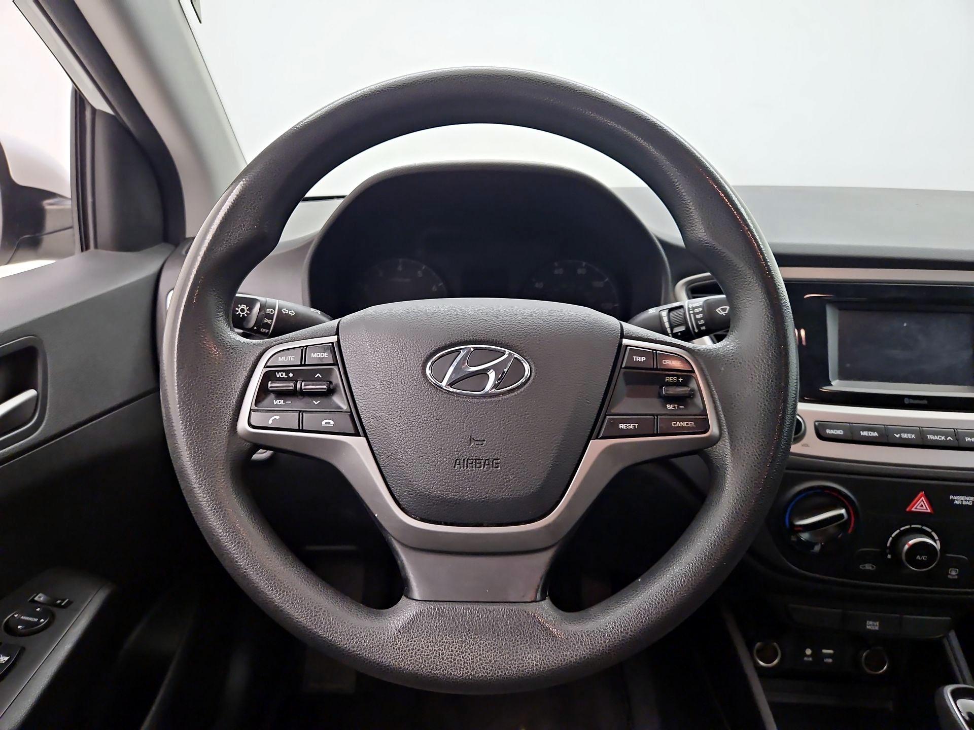 Thumbnail: 2020 Hyundai Accent - 10