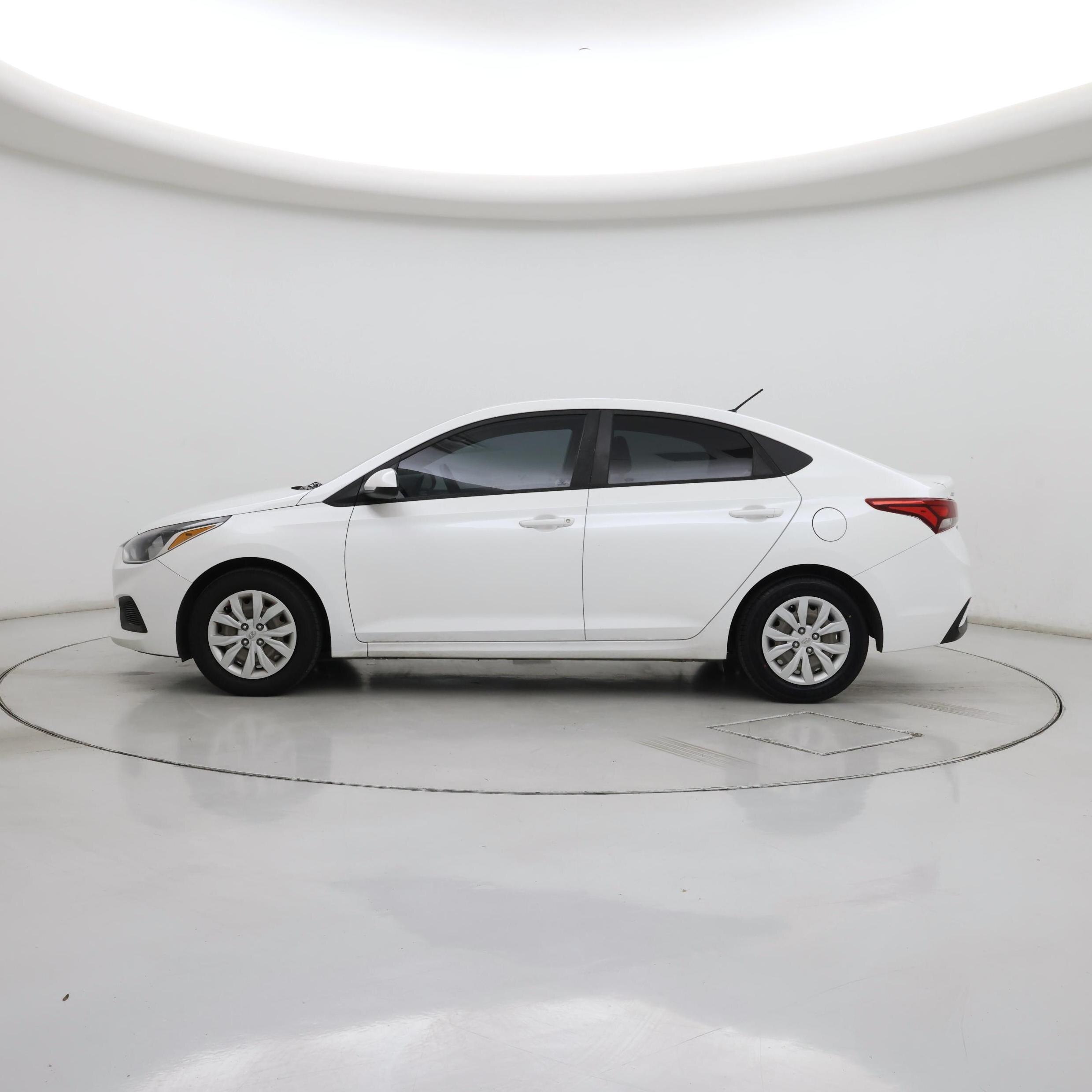 Thumbnail: 2020 Hyundai Accent - 3