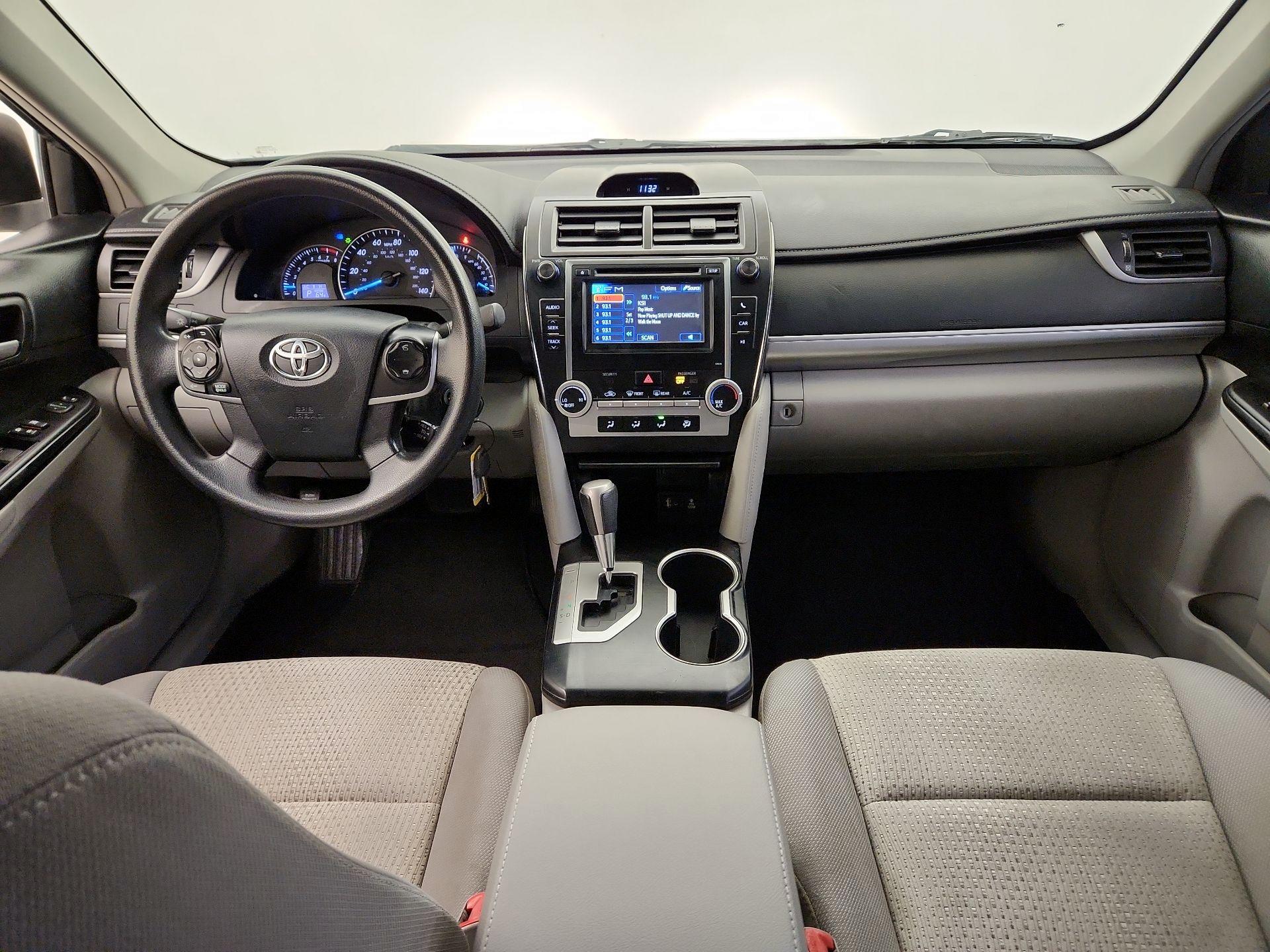 Thumbnail: 2014 Toyota Camry - 9