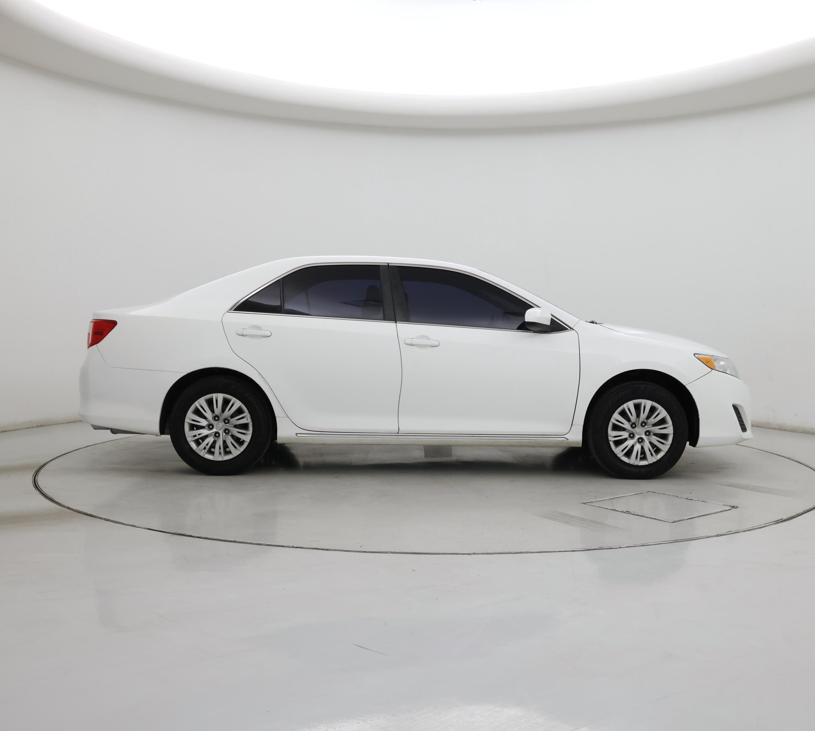 Thumbnail: 2014 Toyota Camry - 7