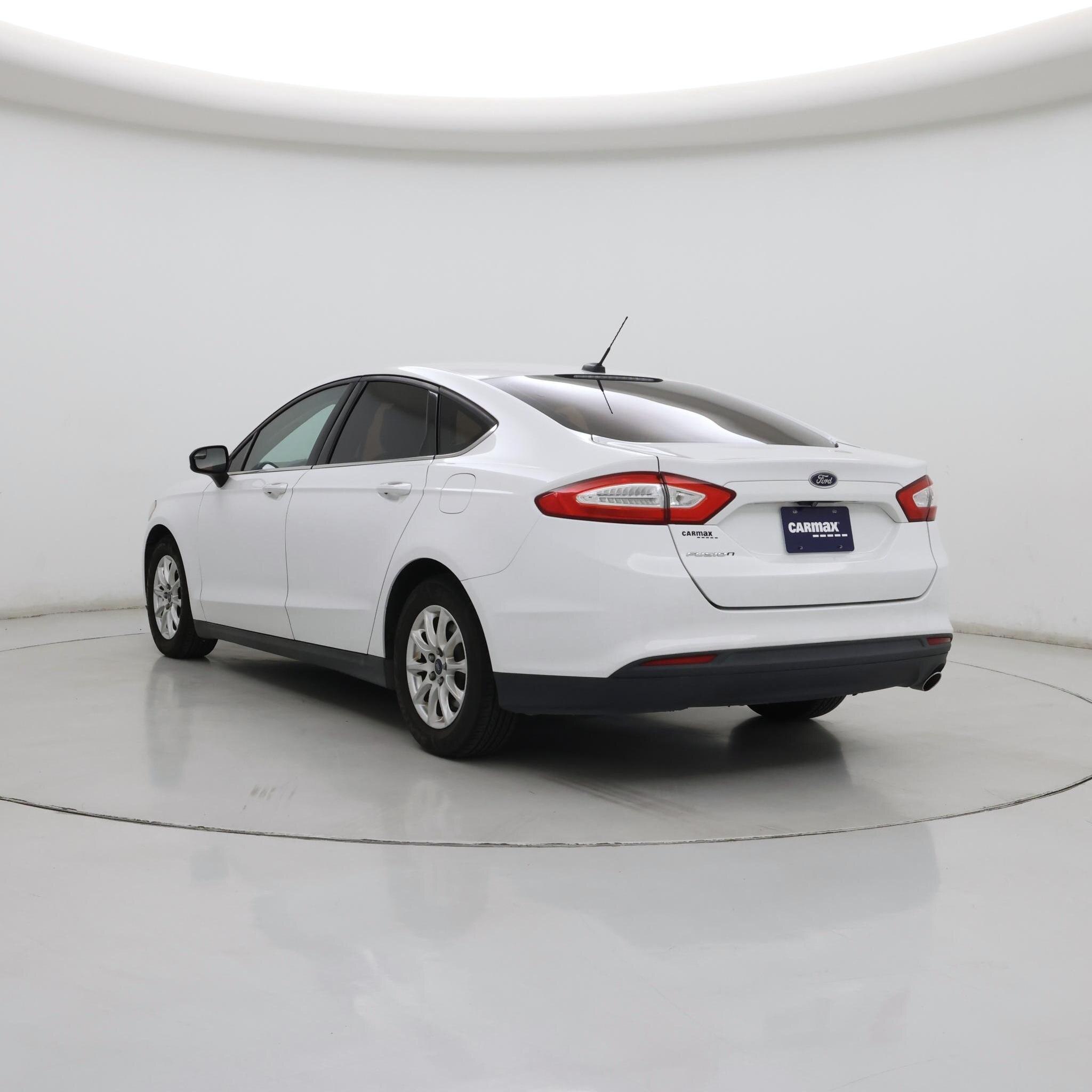 Thumbnail: 2016 Ford Fusion - 2