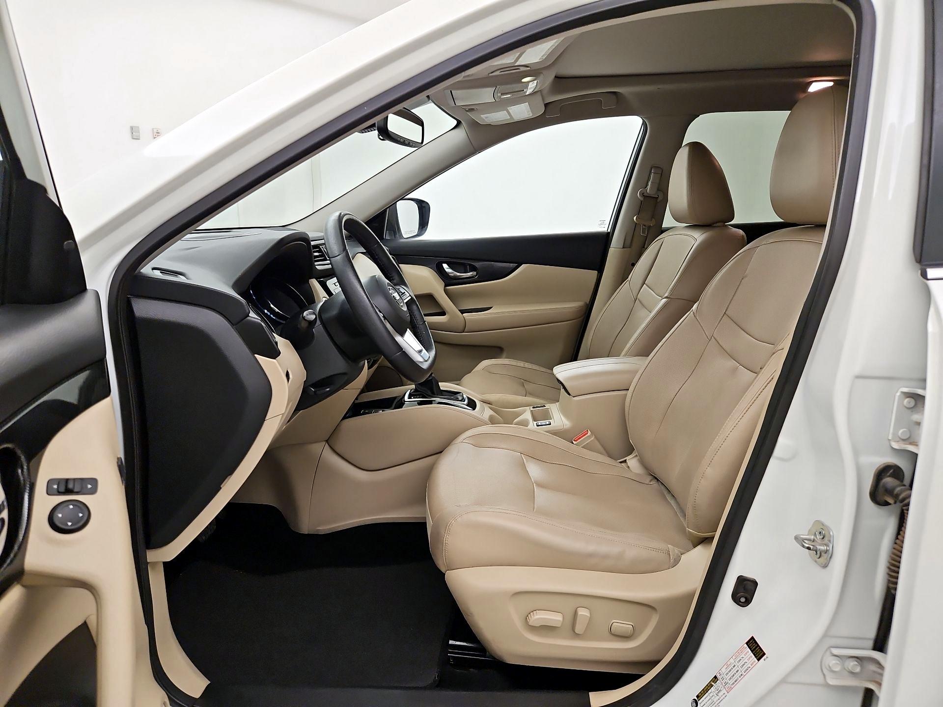 Thumbnail: 2019 Nissan Rogue - 11