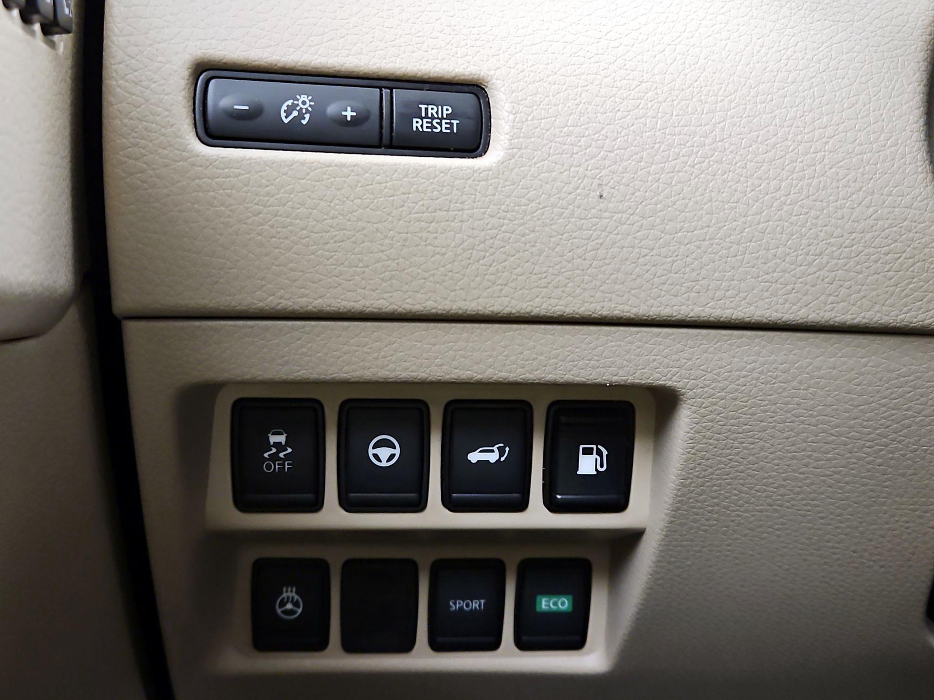 Thumbnail: 2019 Nissan Rogue - 13