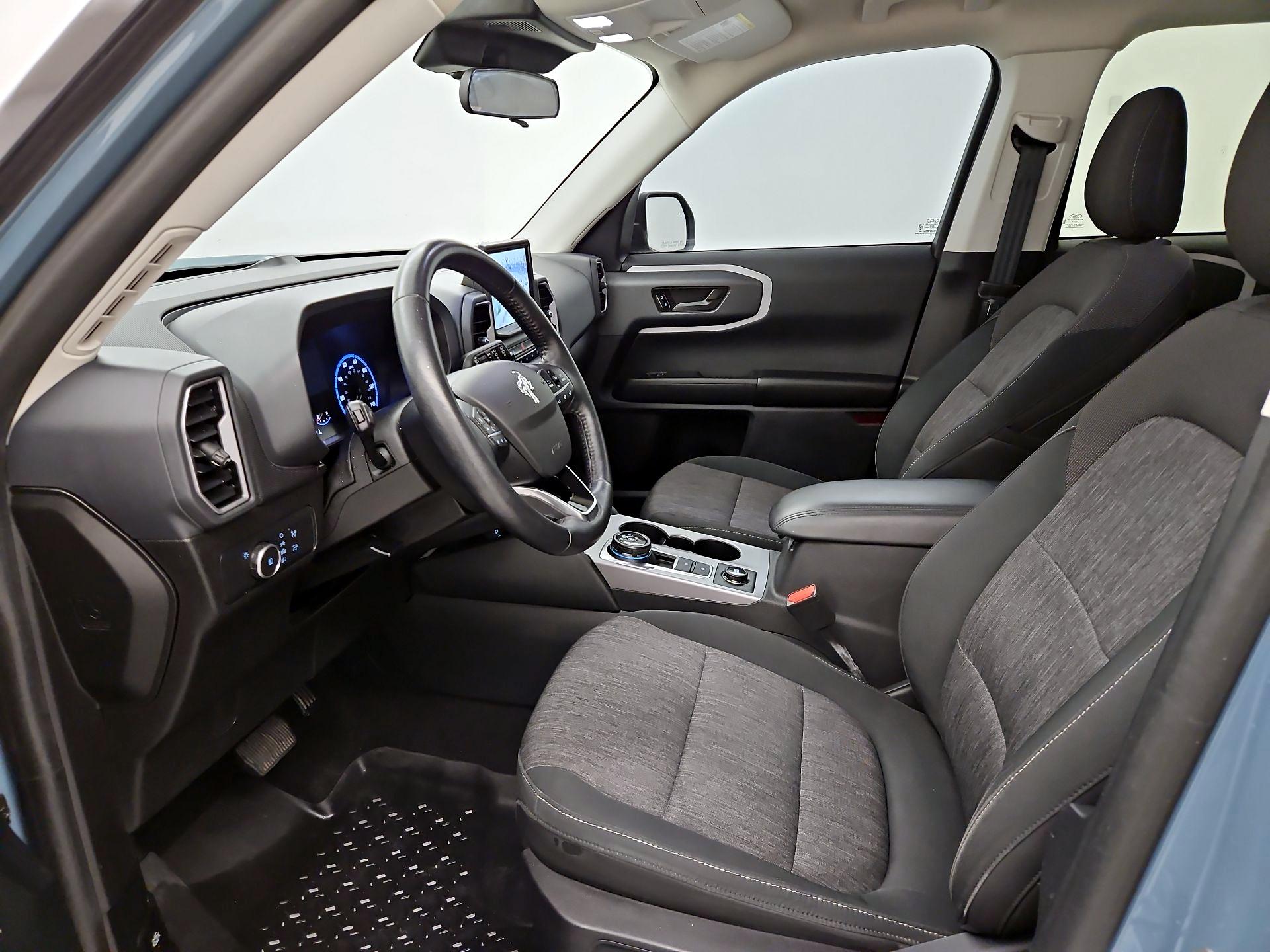 Thumbnail: 2022 Ford Bronco Sport - 11