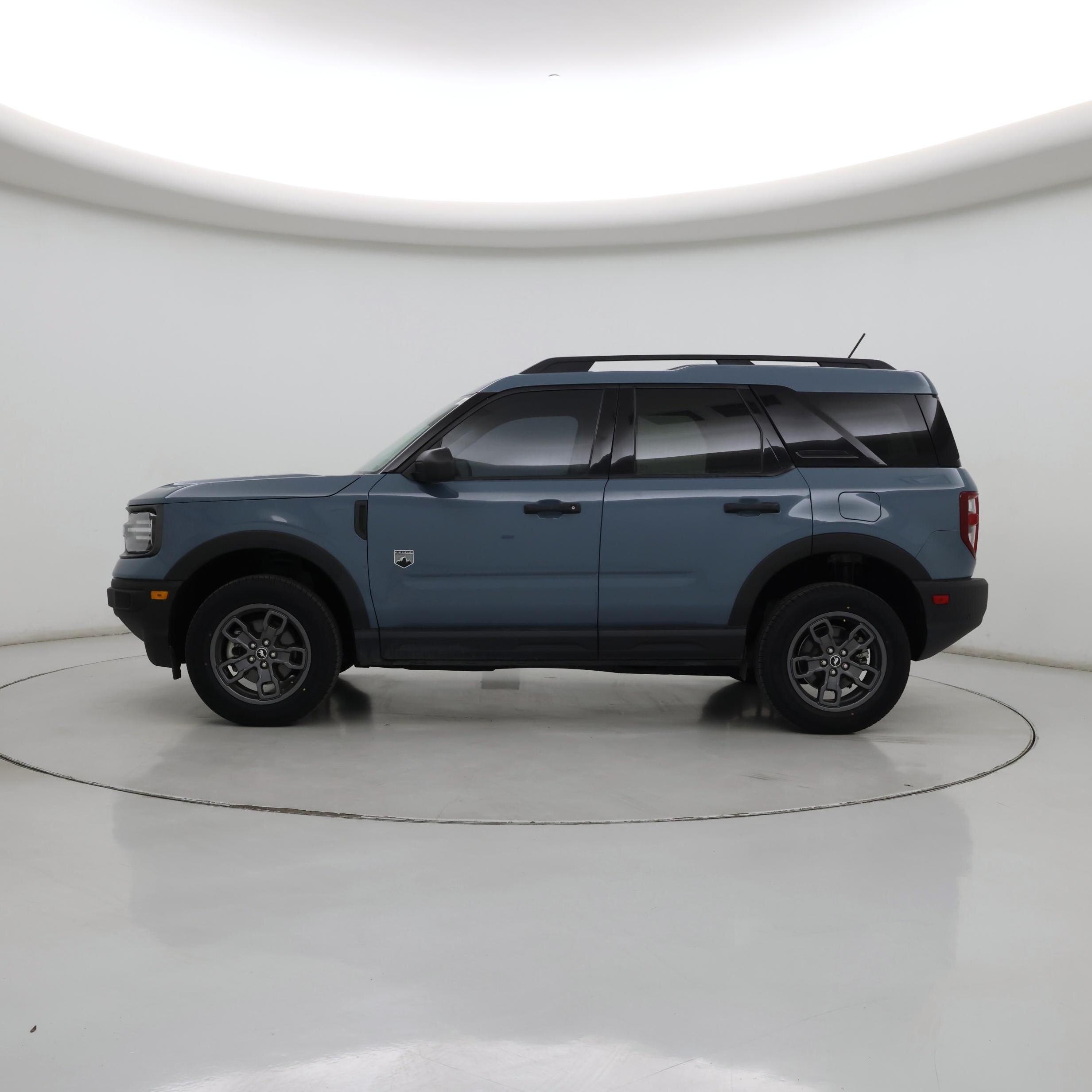 Thumbnail: 2022 Ford Bronco Sport - 3