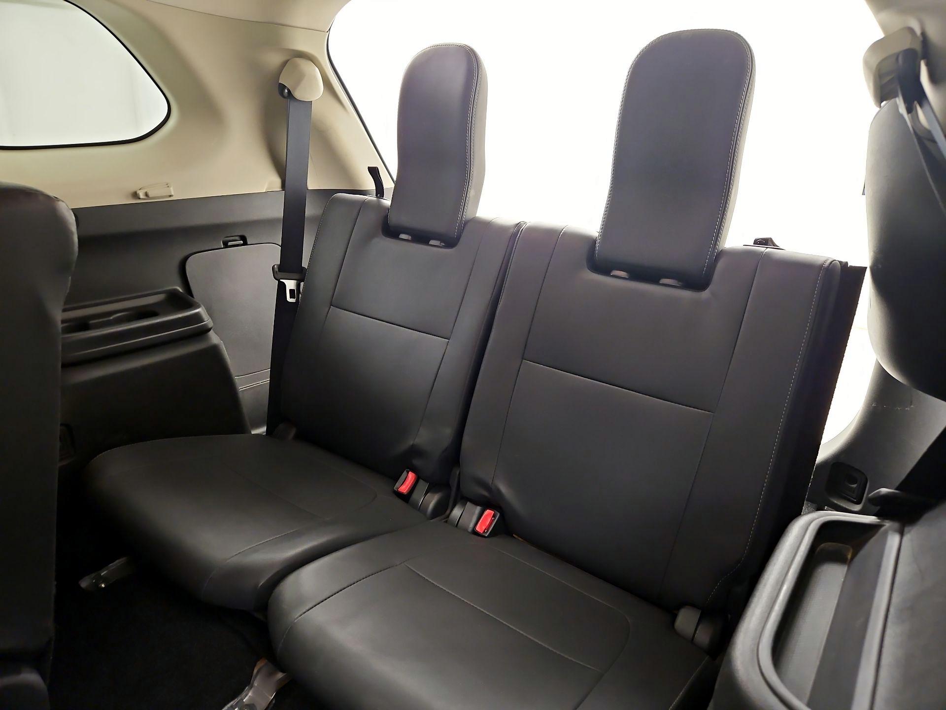 Thumbnail: 2020 Mitsubishi Outlander - 20